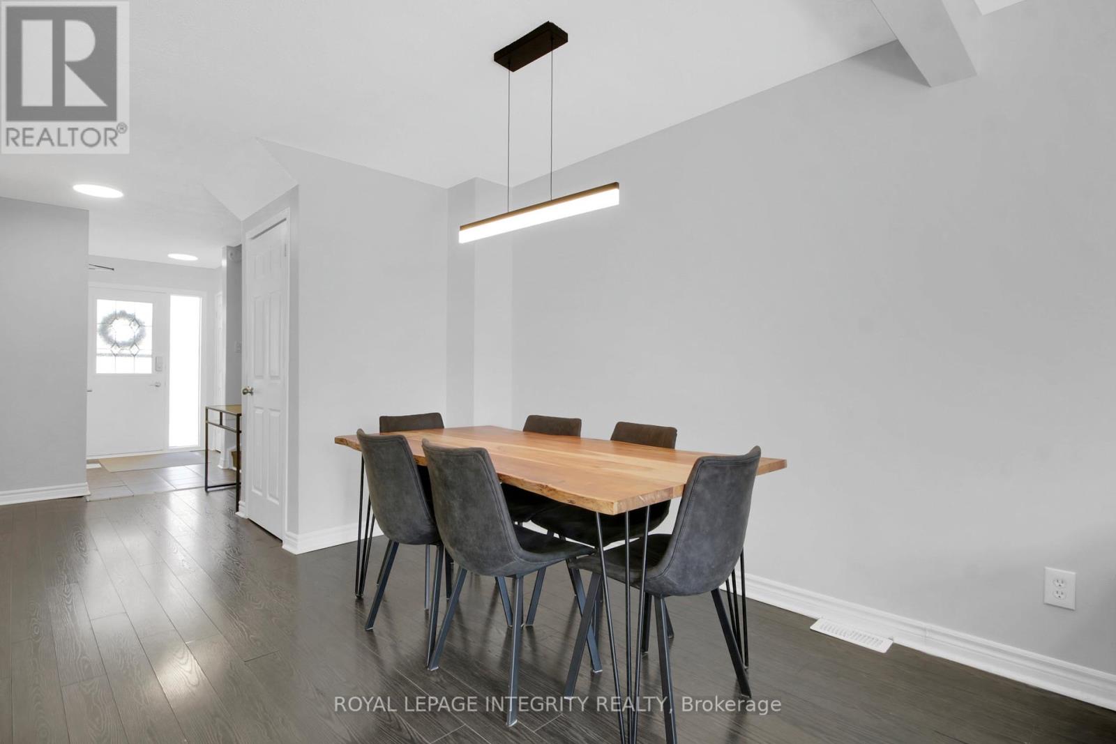 22 - 135 Castlefrank Road