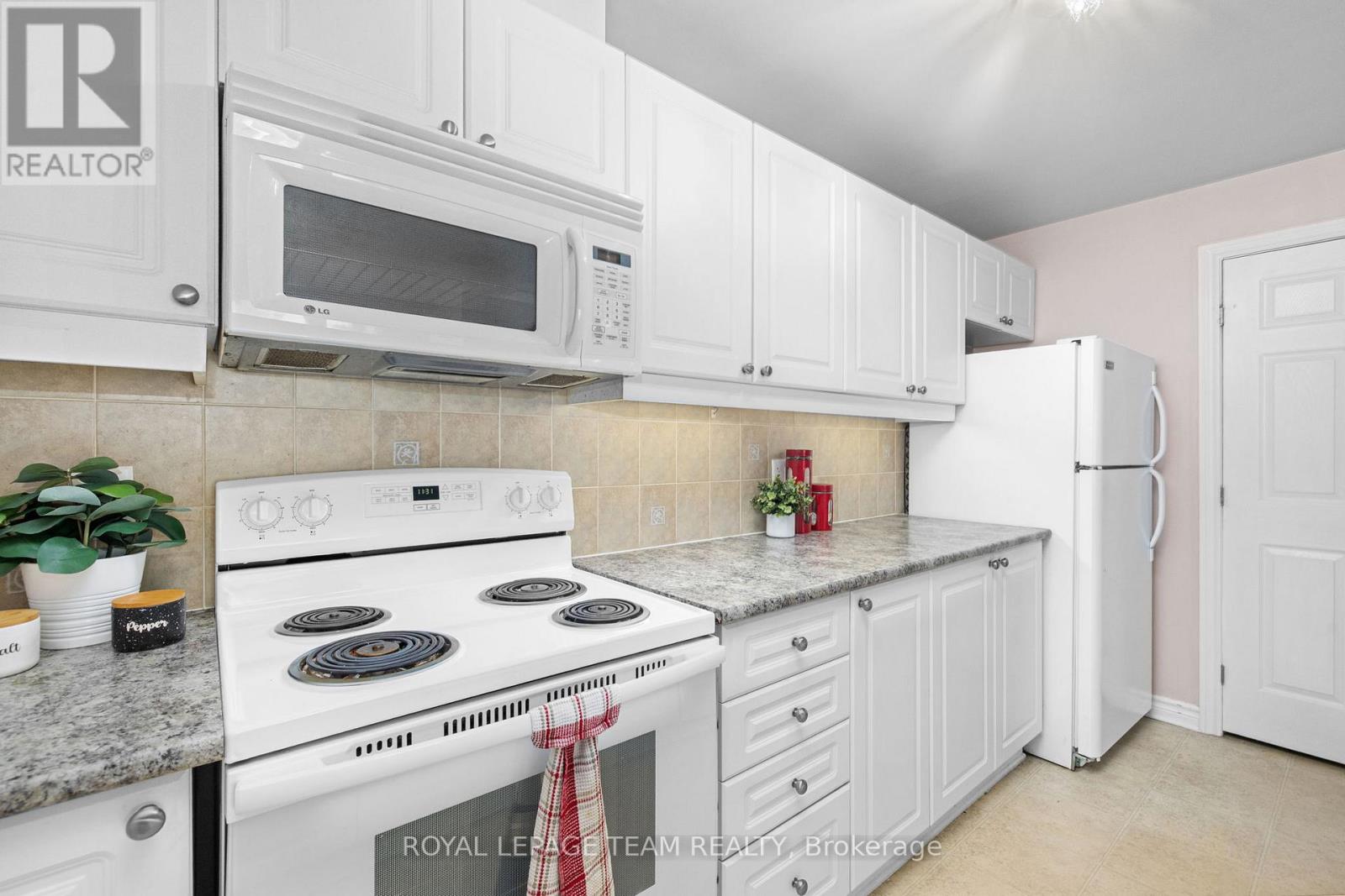 E - 1103 Stittsville Main Street