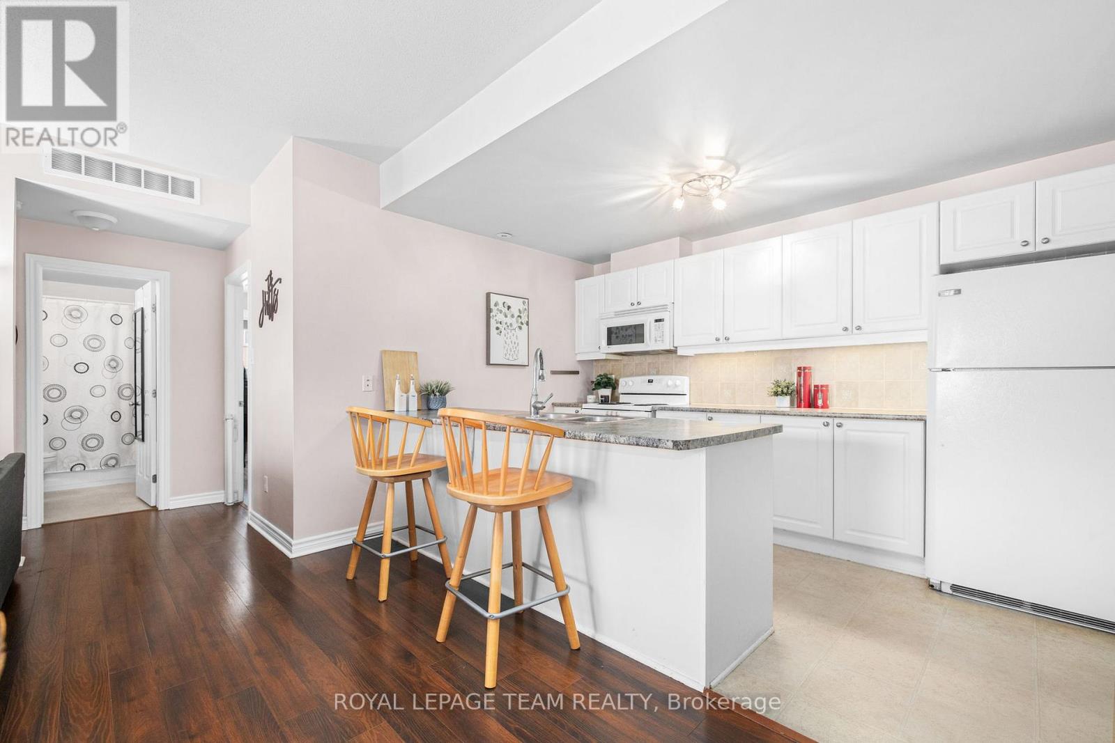 E - 1103 Stittsville Main Street