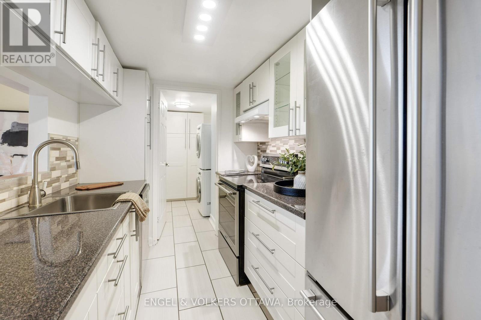 505 - 2019 Carling Avenue