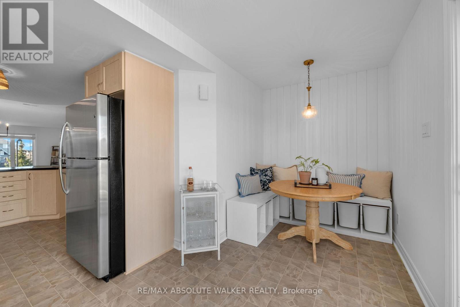 32 - 633 Lakeridge Drive