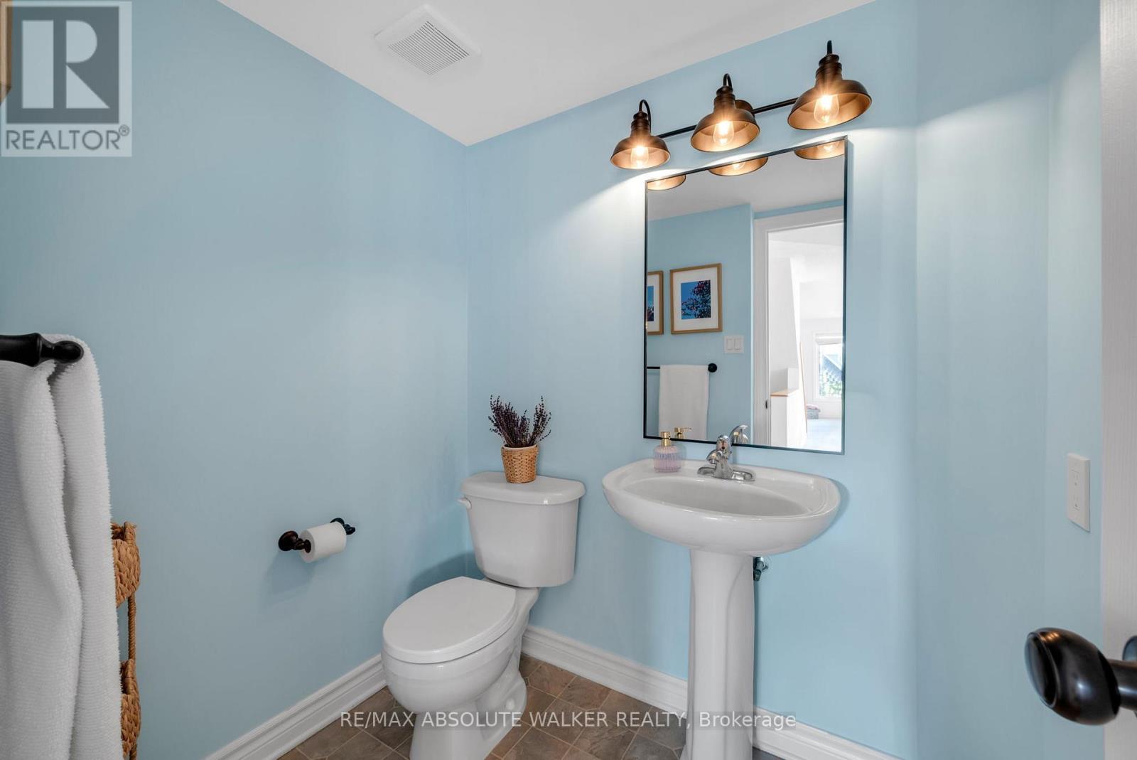 32 - 633 Lakeridge Drive