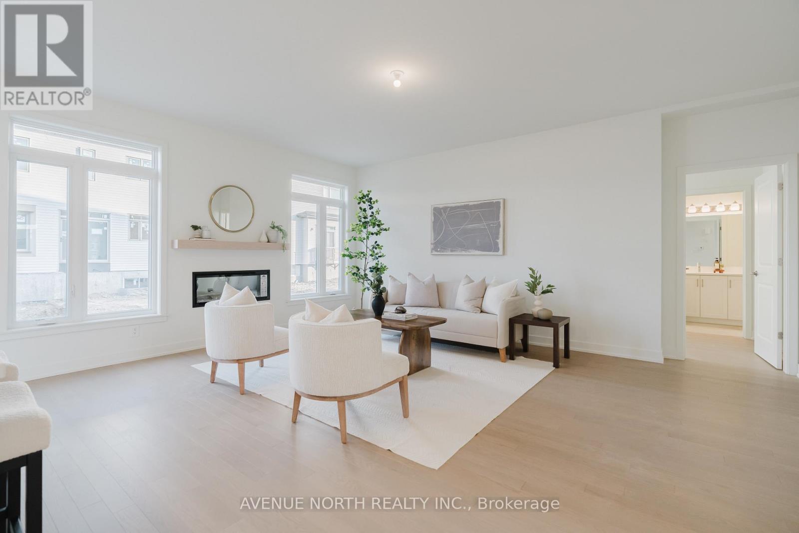 1729 Rotterdam Circle