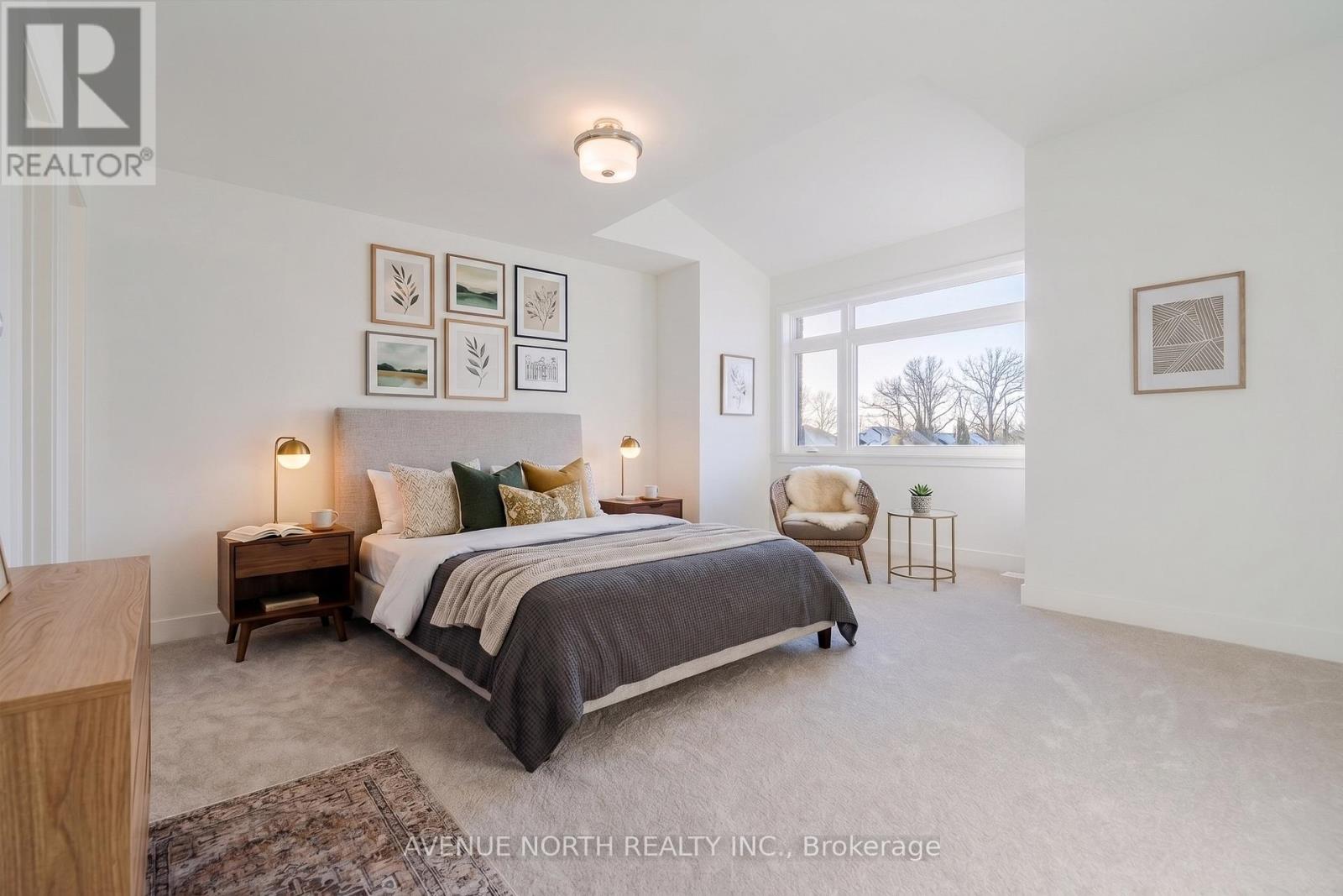 1729 Rotterdam Circle