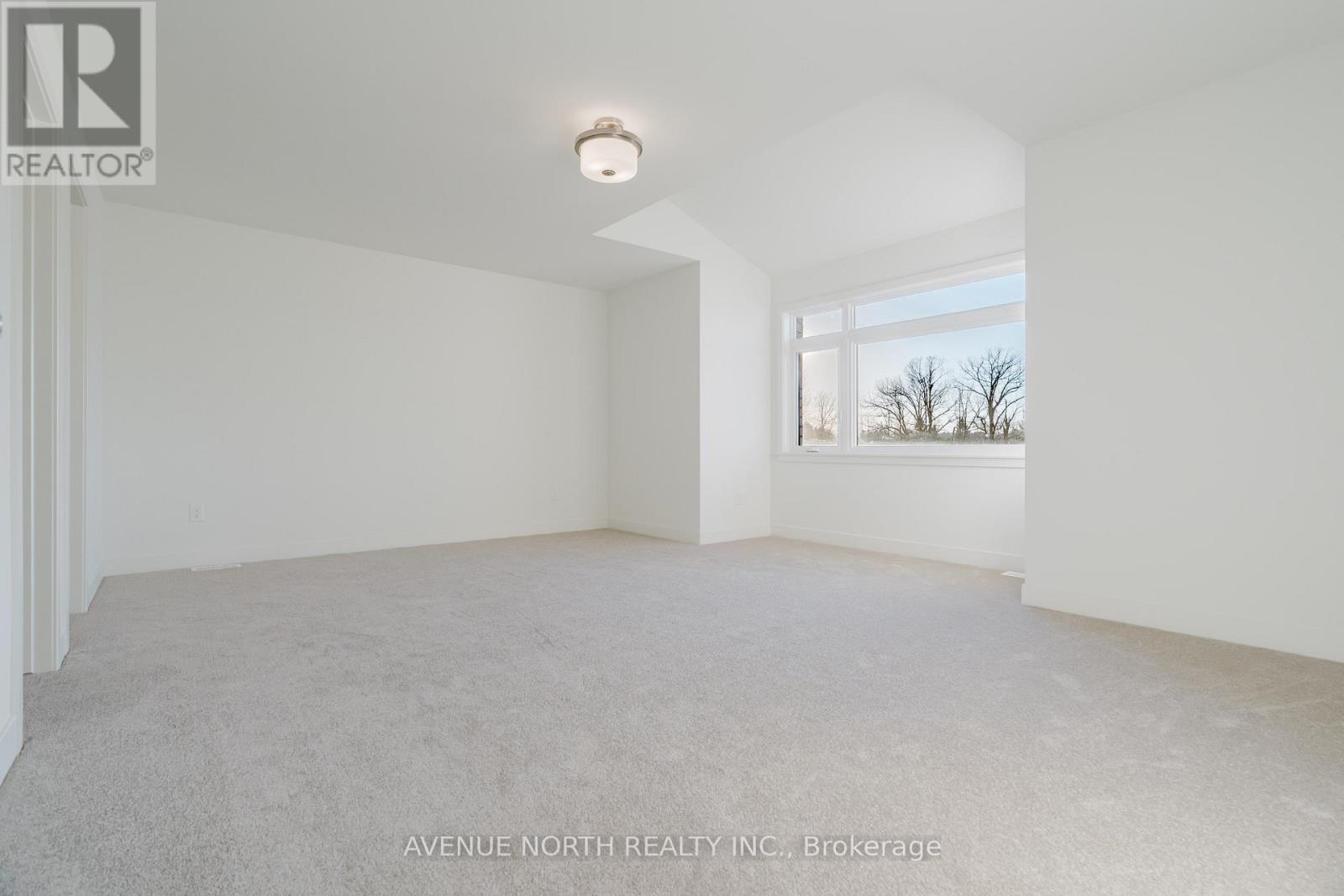 1729 Rotterdam Circle