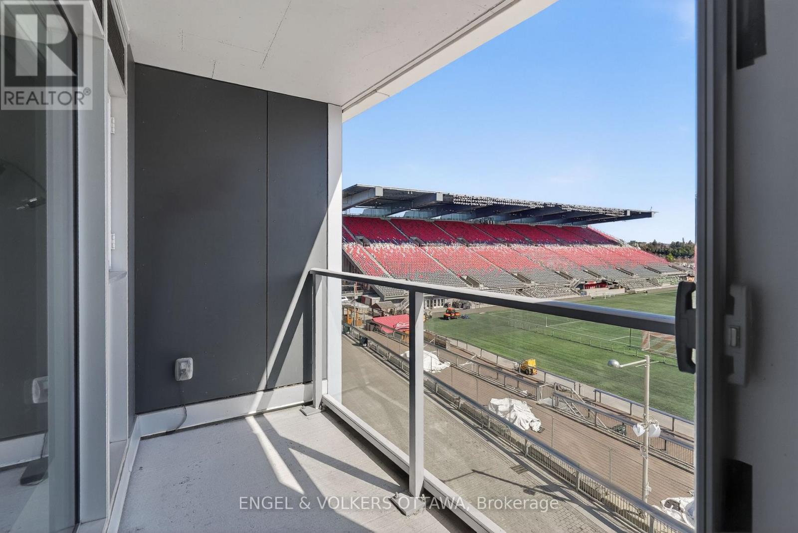 406 - 1035 Bank Street