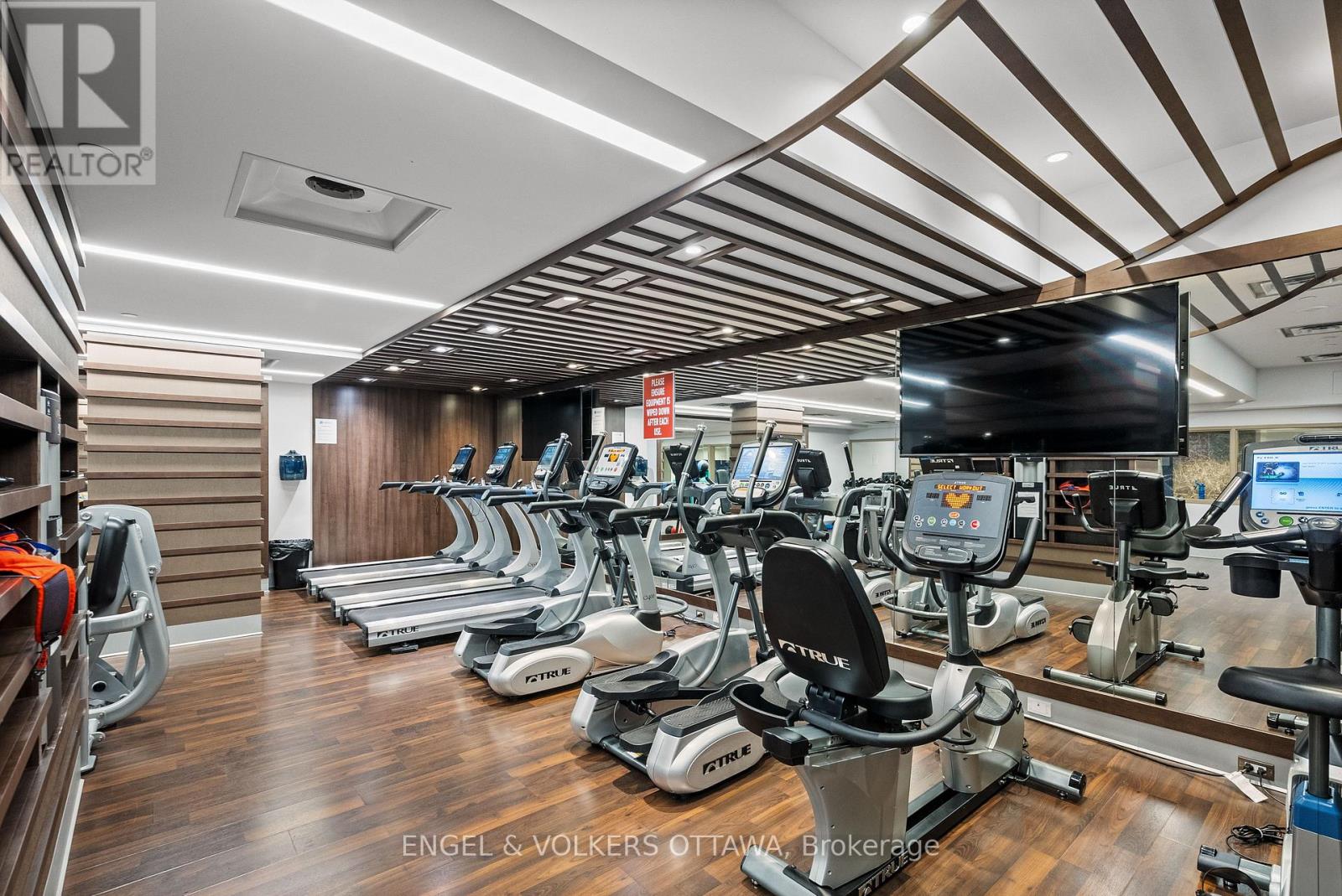 406 - 1035 Bank Street