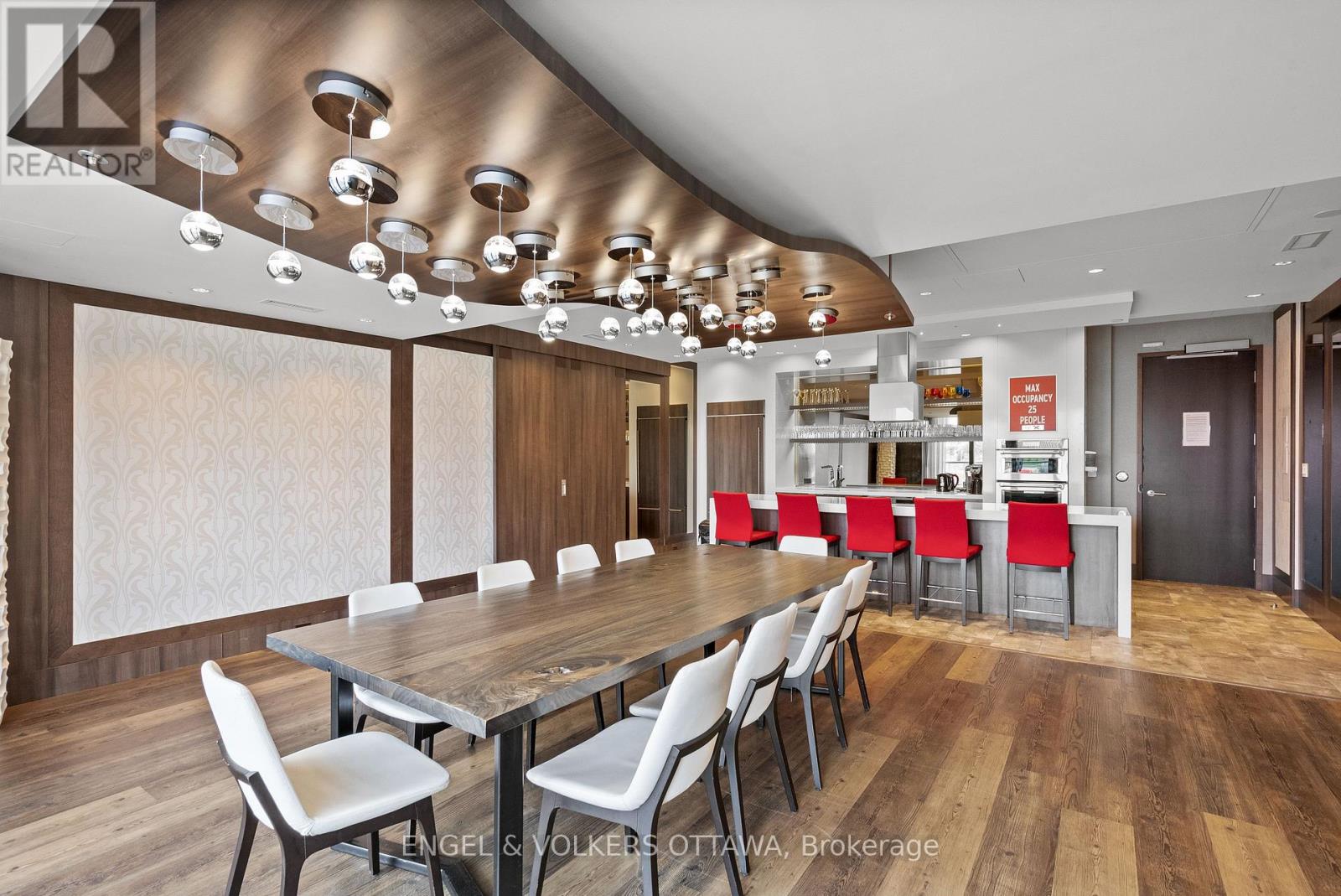 406 - 1035 Bank Street