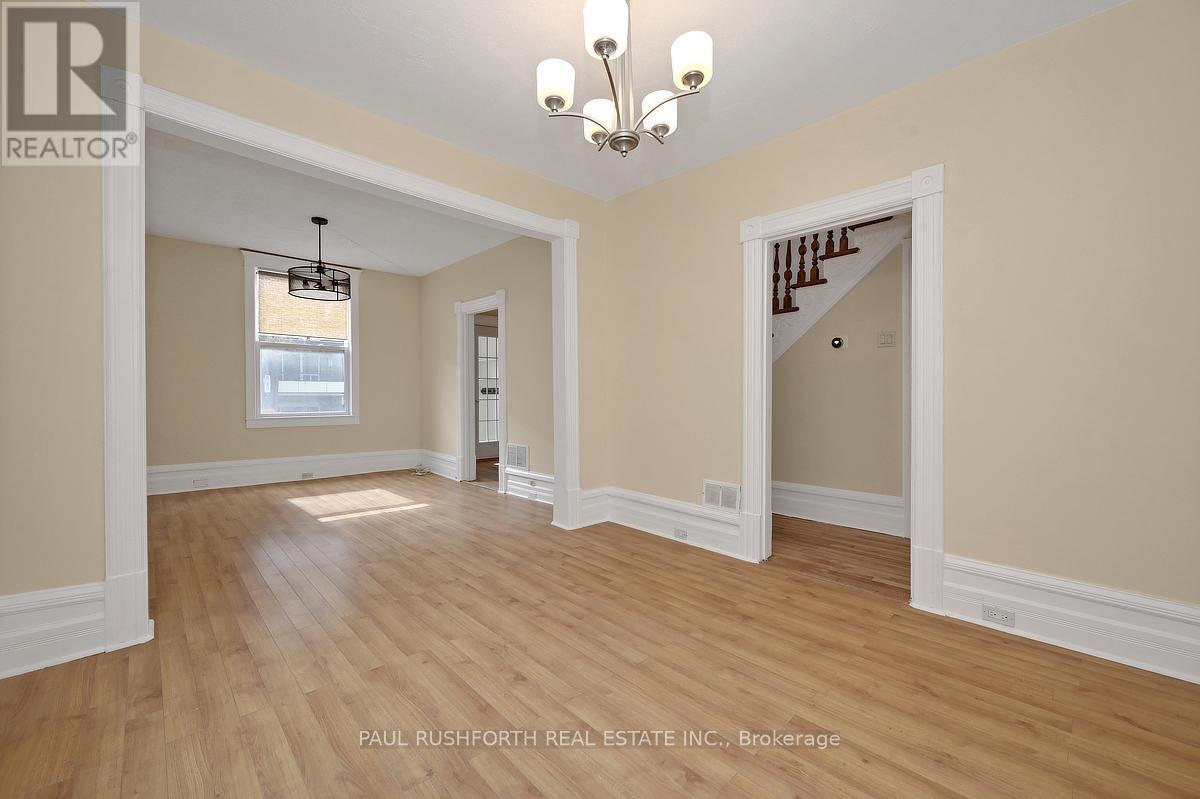 481 Cambridge Street S