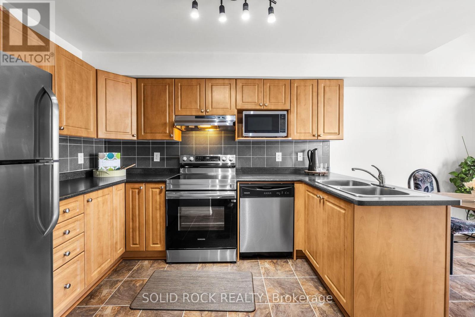 438 Haresfield Court