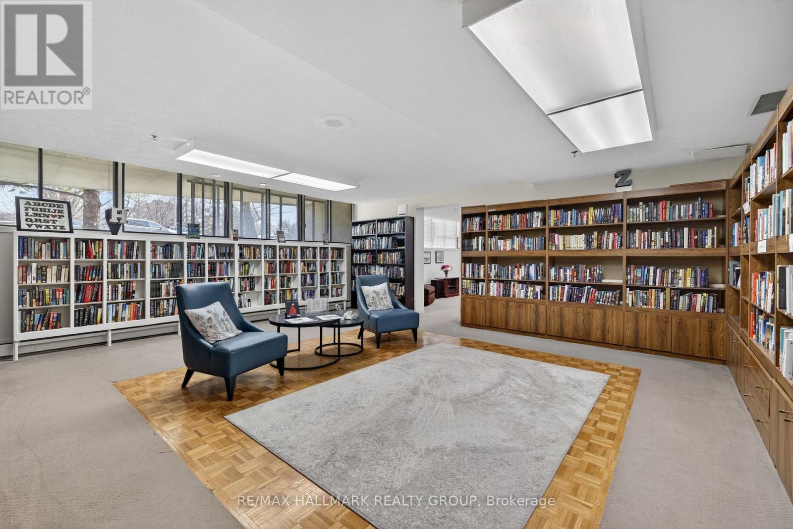 306 - 415 Greenview Avenue