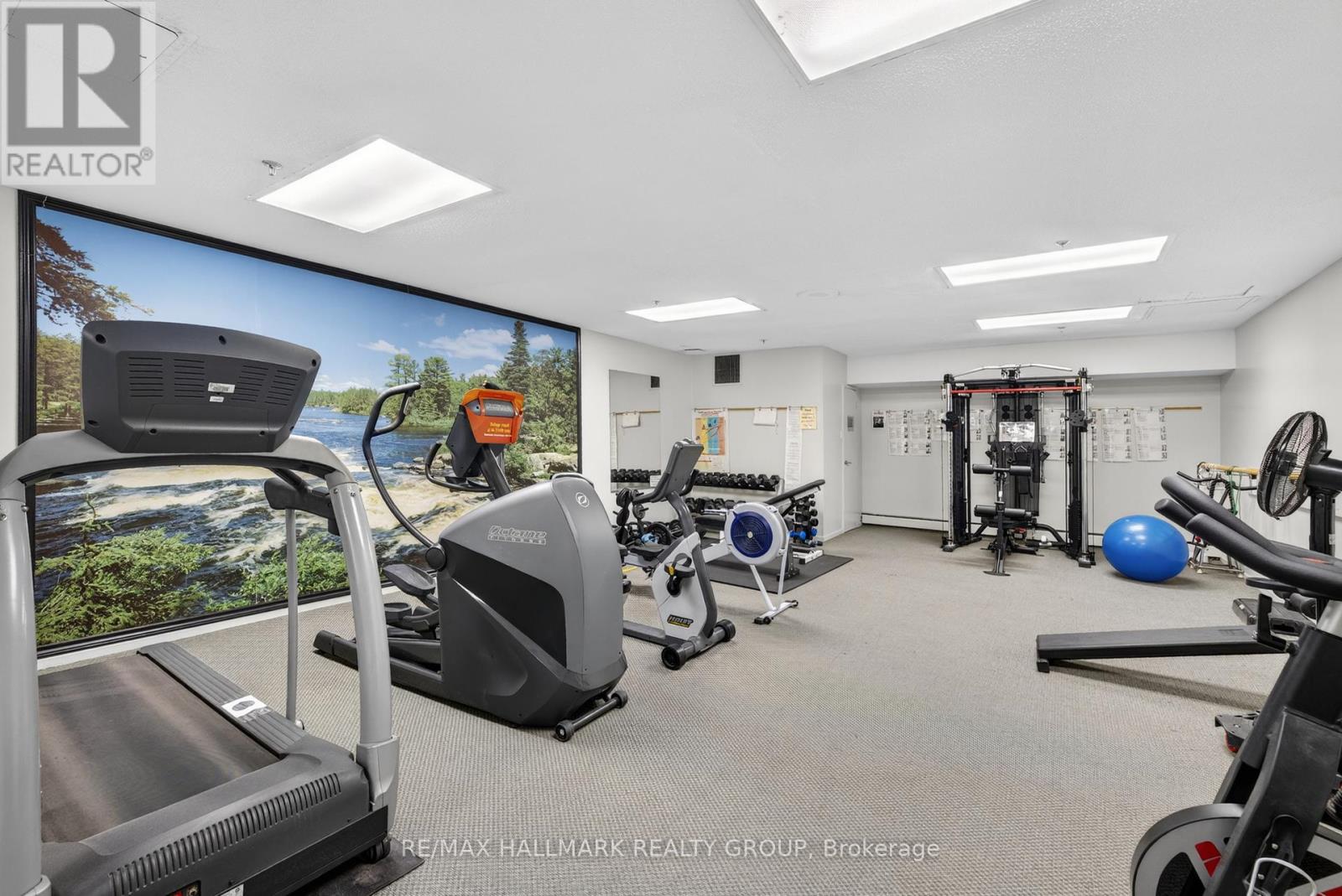 306 - 415 Greenview Avenue