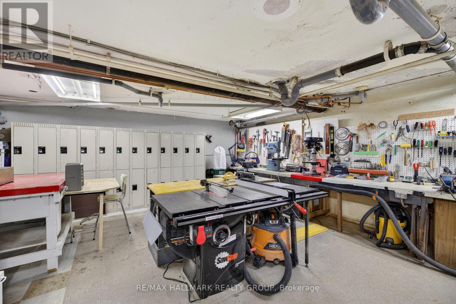 306 - 415 Greenview Avenue