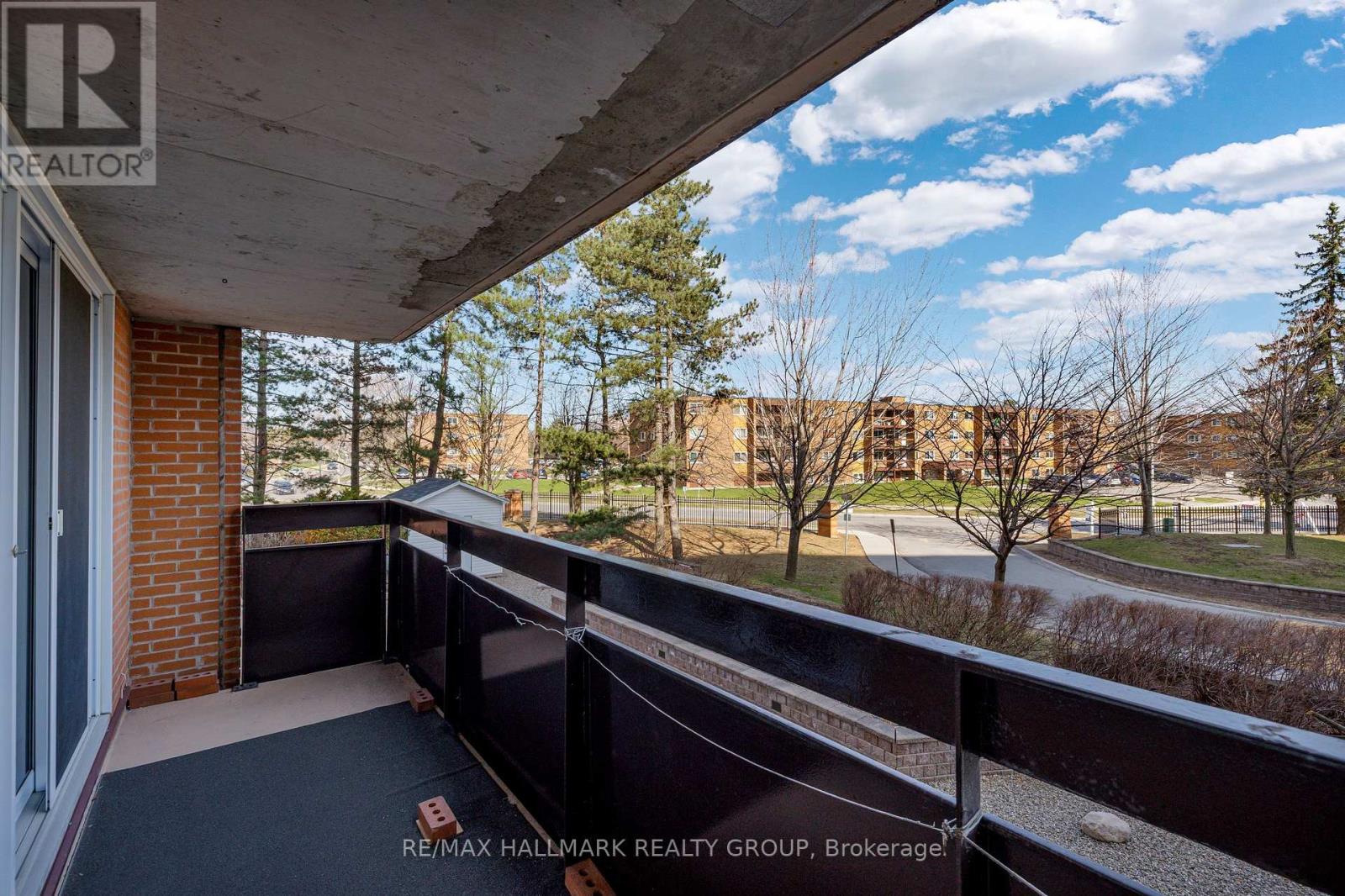 209 - 2000 Jasmine Crescent