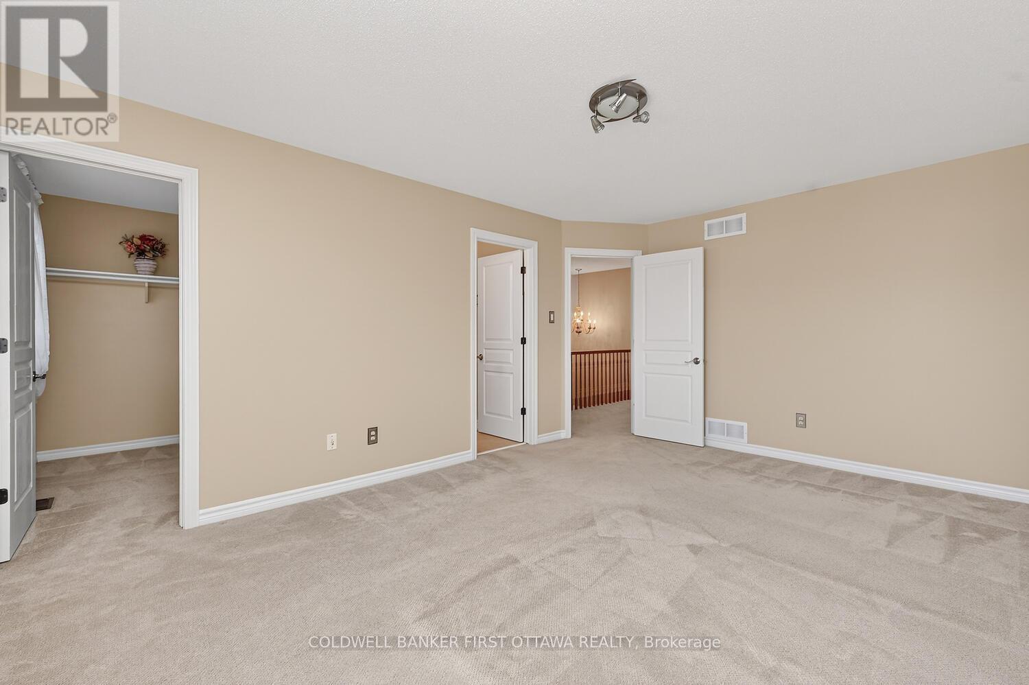 102 Windance Crescent