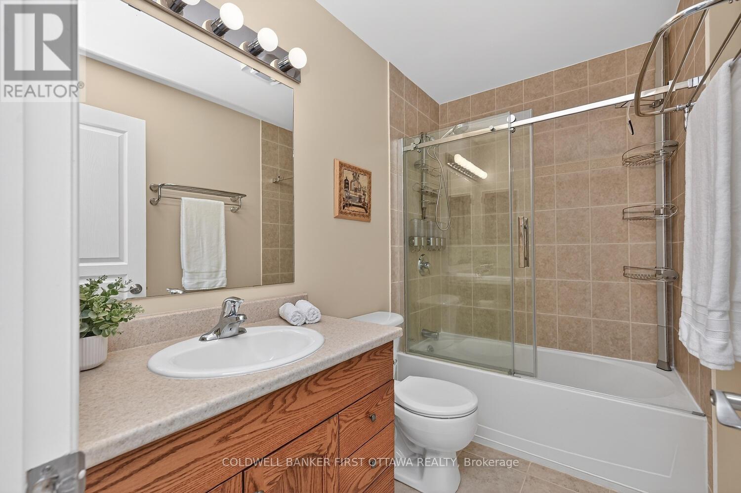 102 Windance Crescent