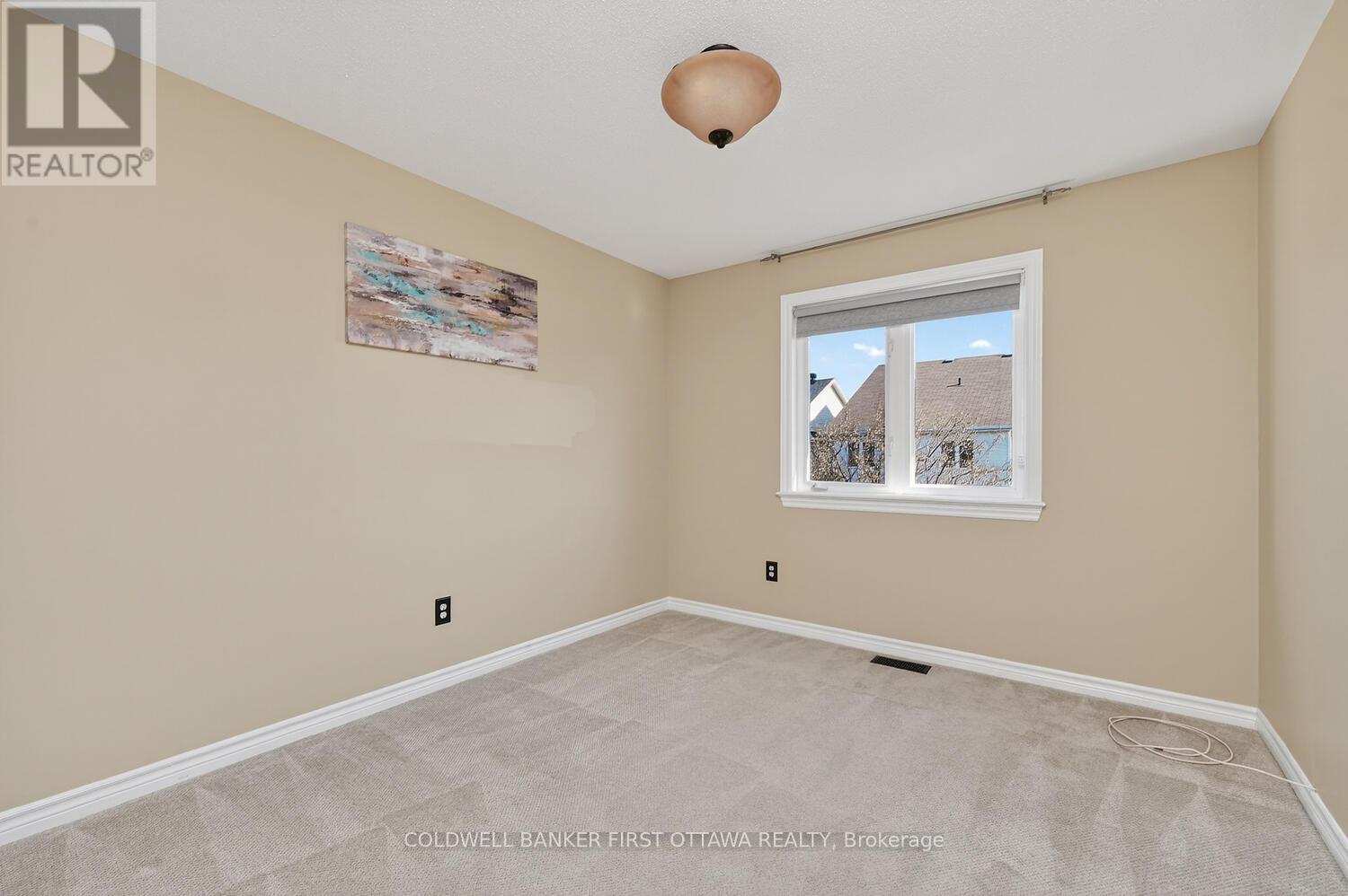 102 Windance Crescent