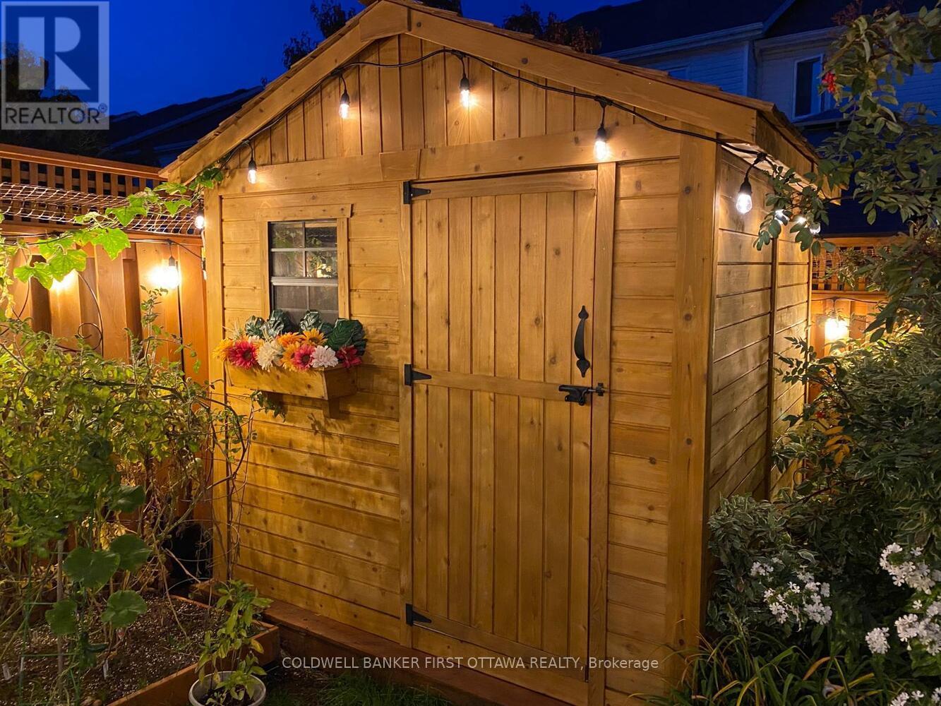 102 Windance Crescent