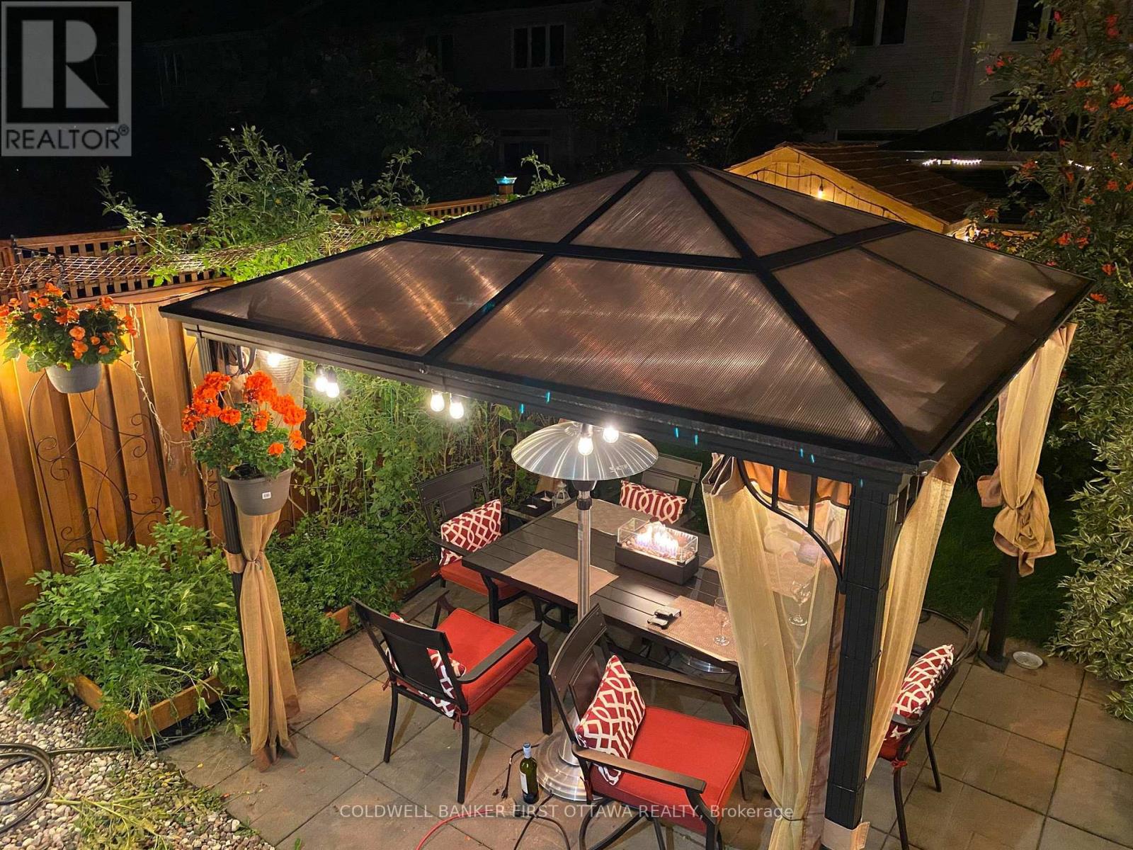 102 Windance Crescent