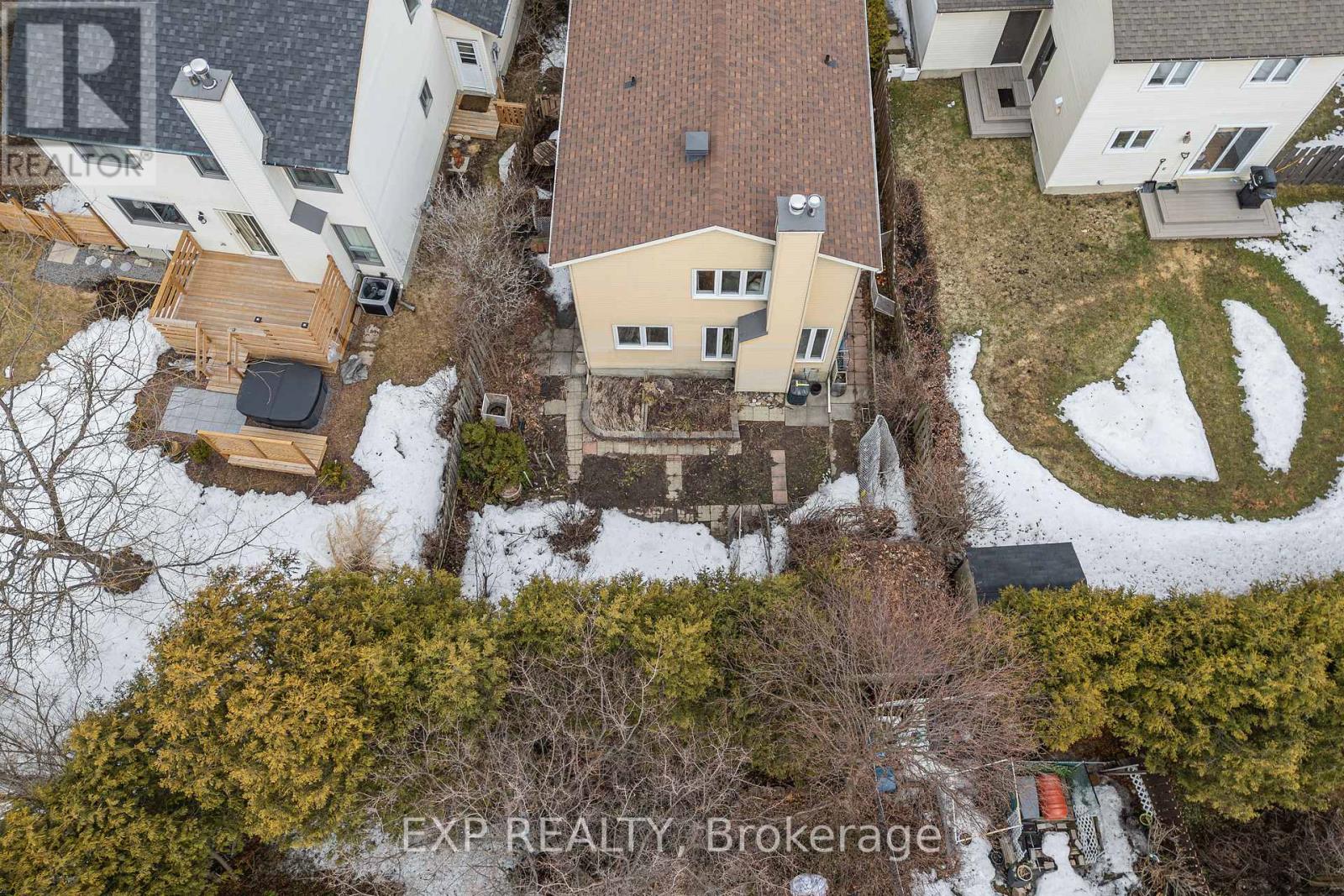 31 Coolspring Crescent