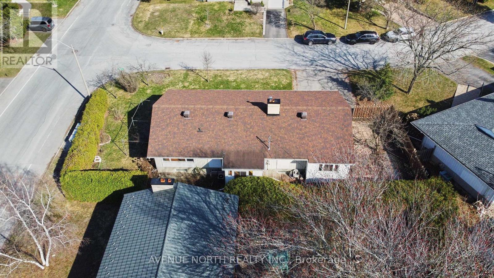 980 Wiseman Crescent