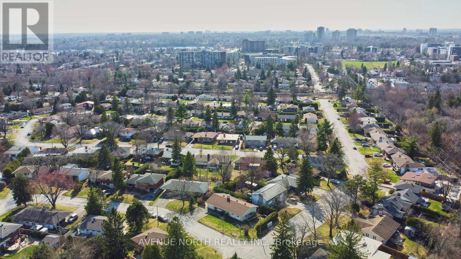 980 Wiseman Crescent