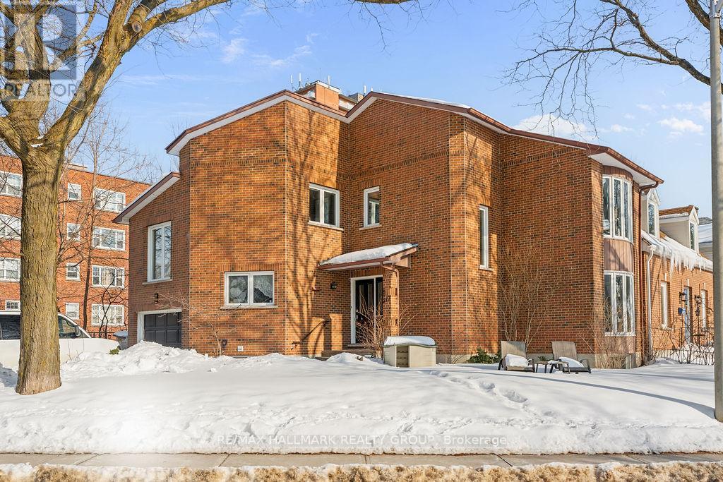 217 Dovercourt Avenue