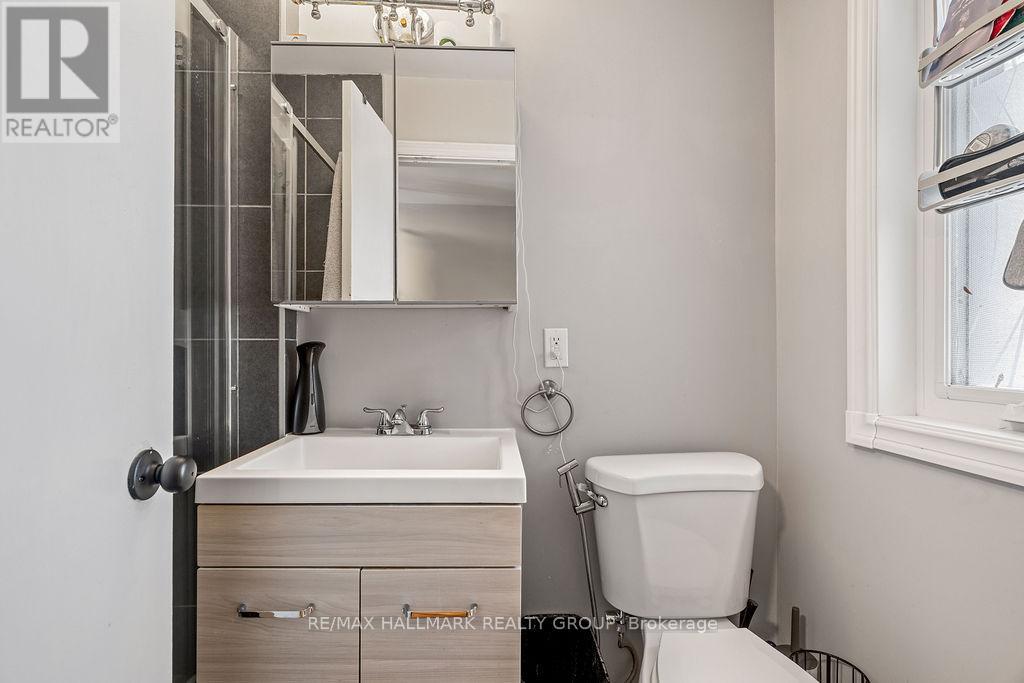 217 Dovercourt Avenue