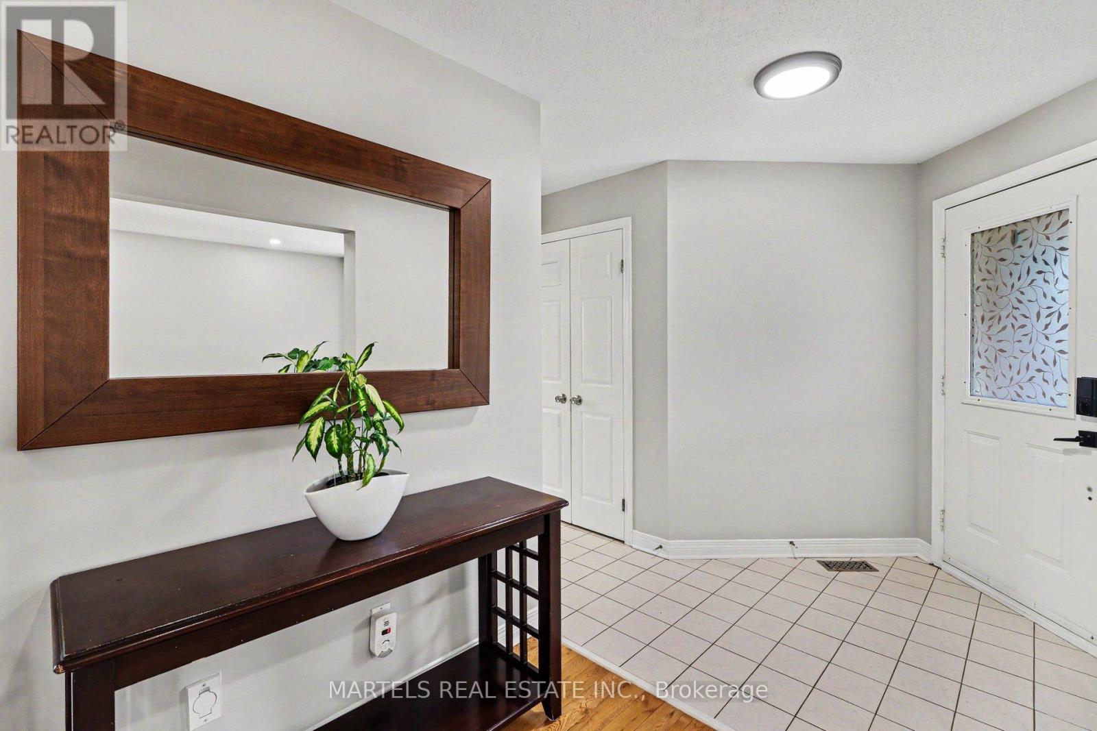 1113 Saint-emmanuel Terrace