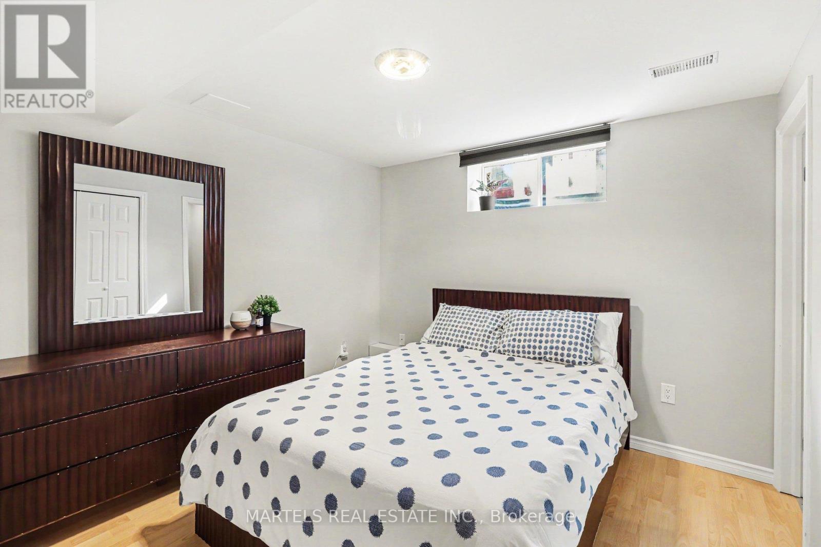 1113 Saint-emmanuel Terrace