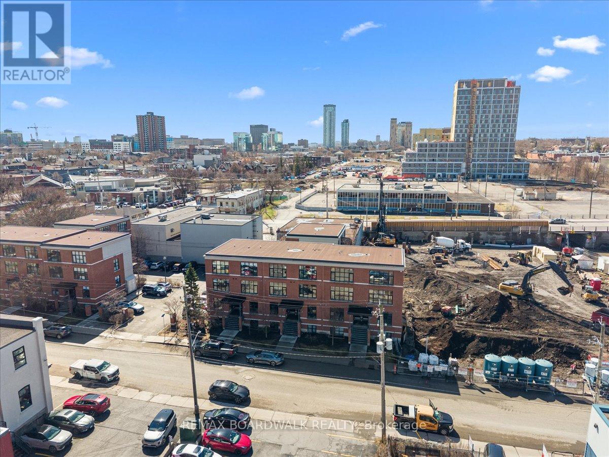 G - 154 Spruce Street