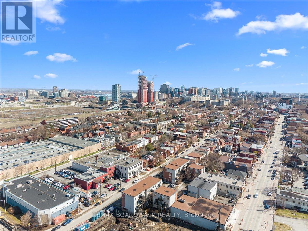 G - 154 Spruce Street