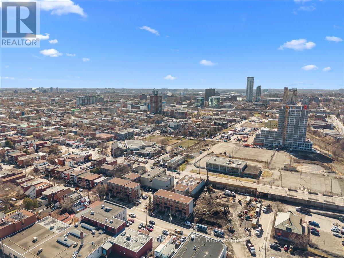 G - 154 Spruce Street