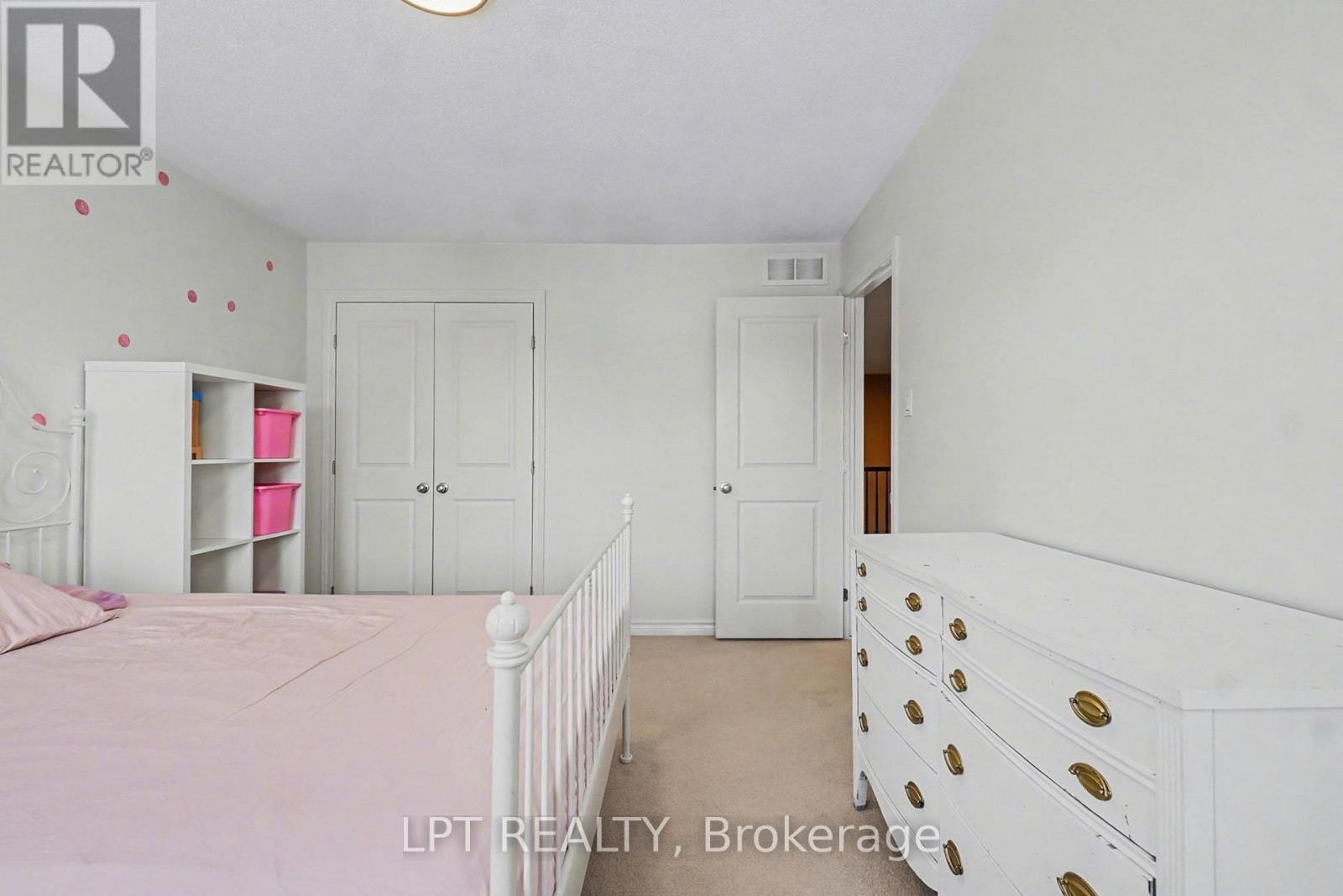 269 Gracewood Crescent