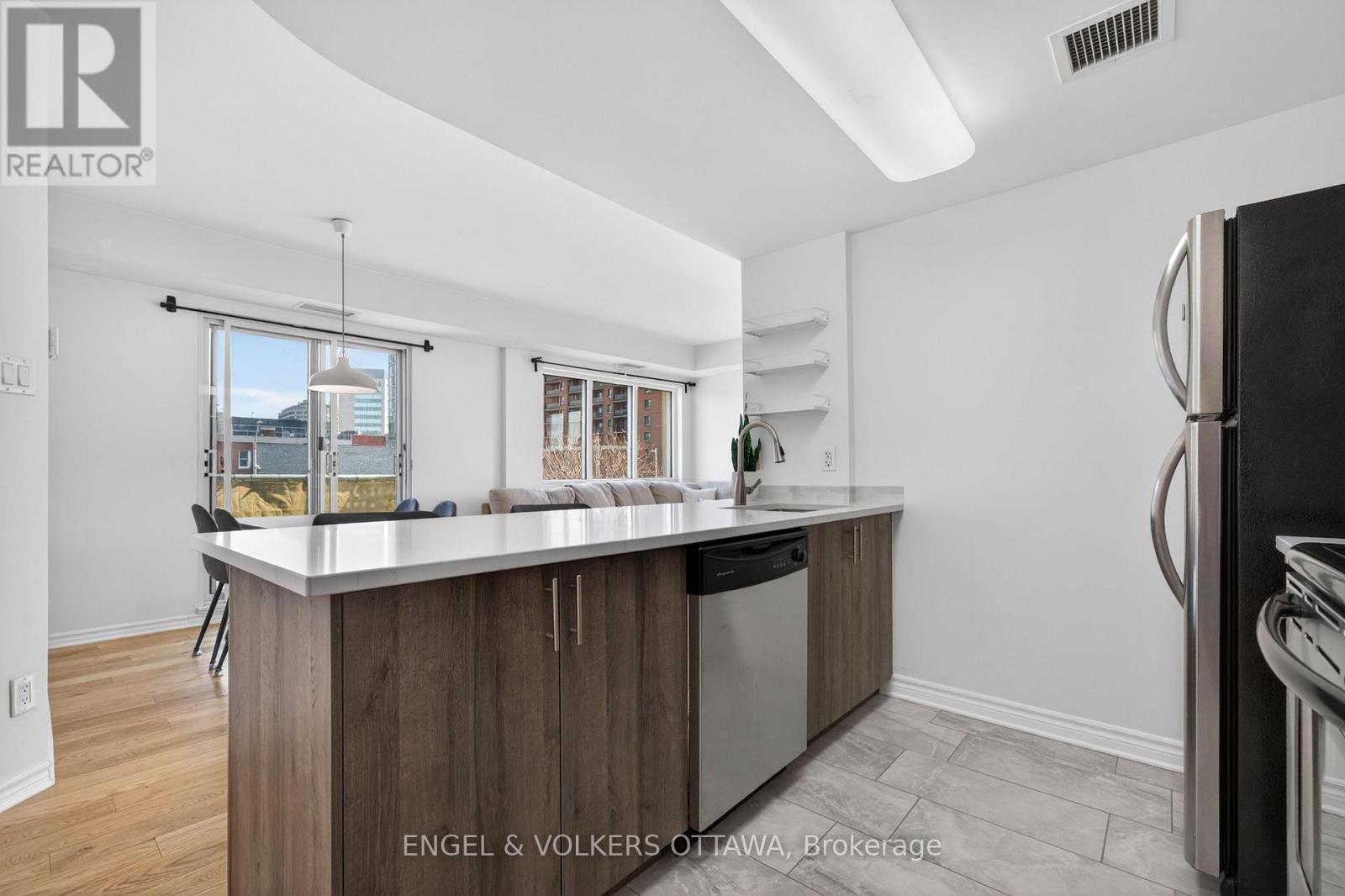 408 - 200 Rideau Street