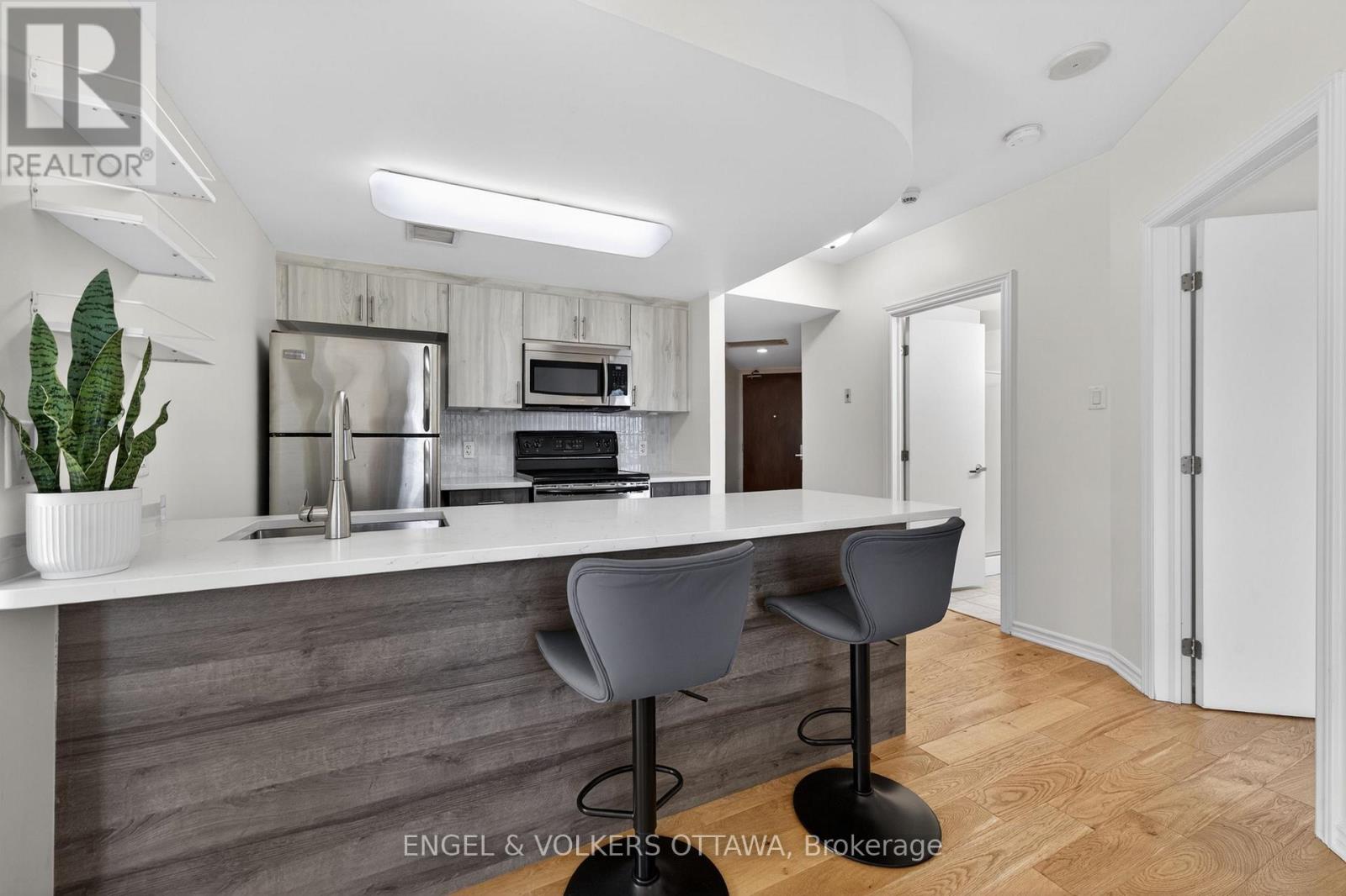 408 - 200 Rideau Street