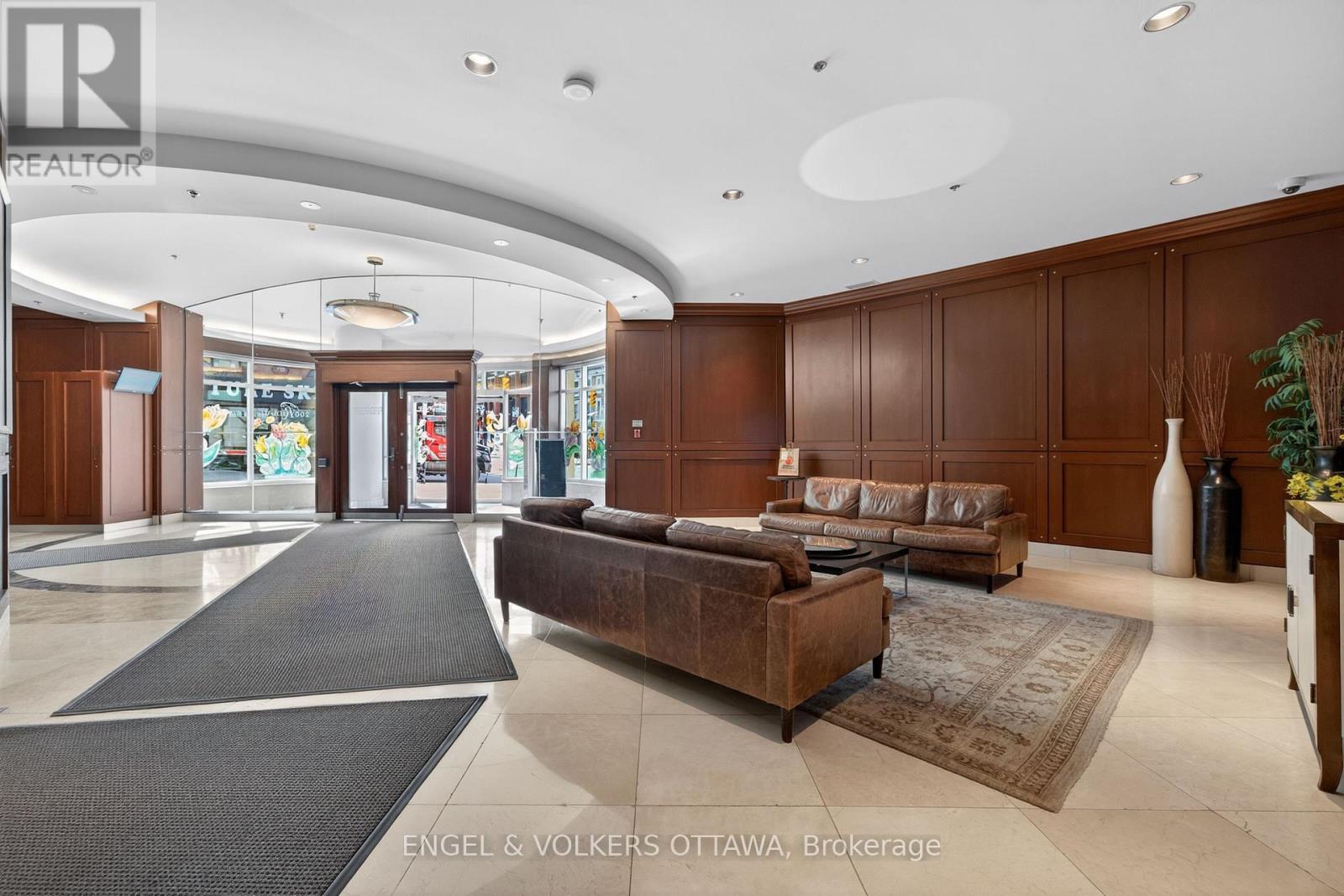 408 - 200 Rideau Street