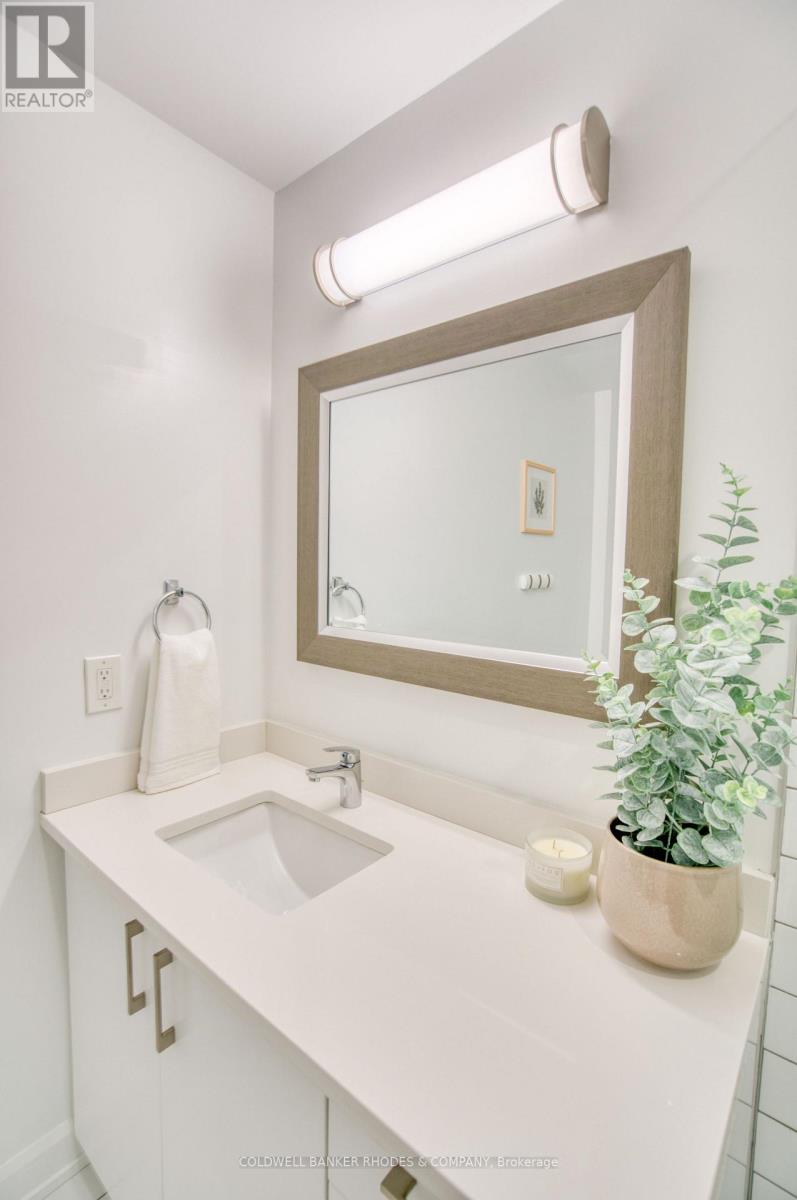 5 - 515 Gladstone Avenue