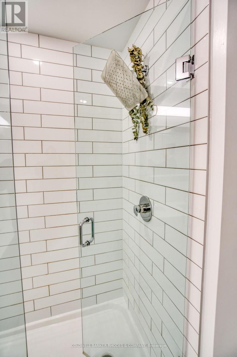 5 - 515 Gladstone Avenue