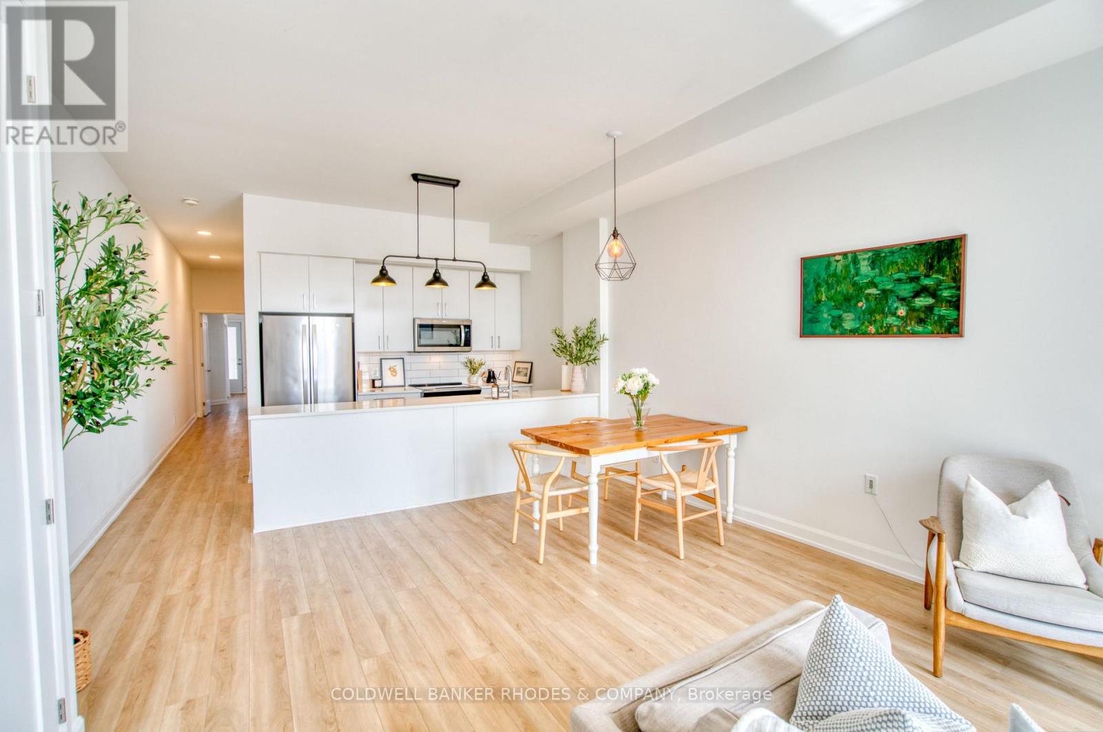 5 - 515 Gladstone Avenue