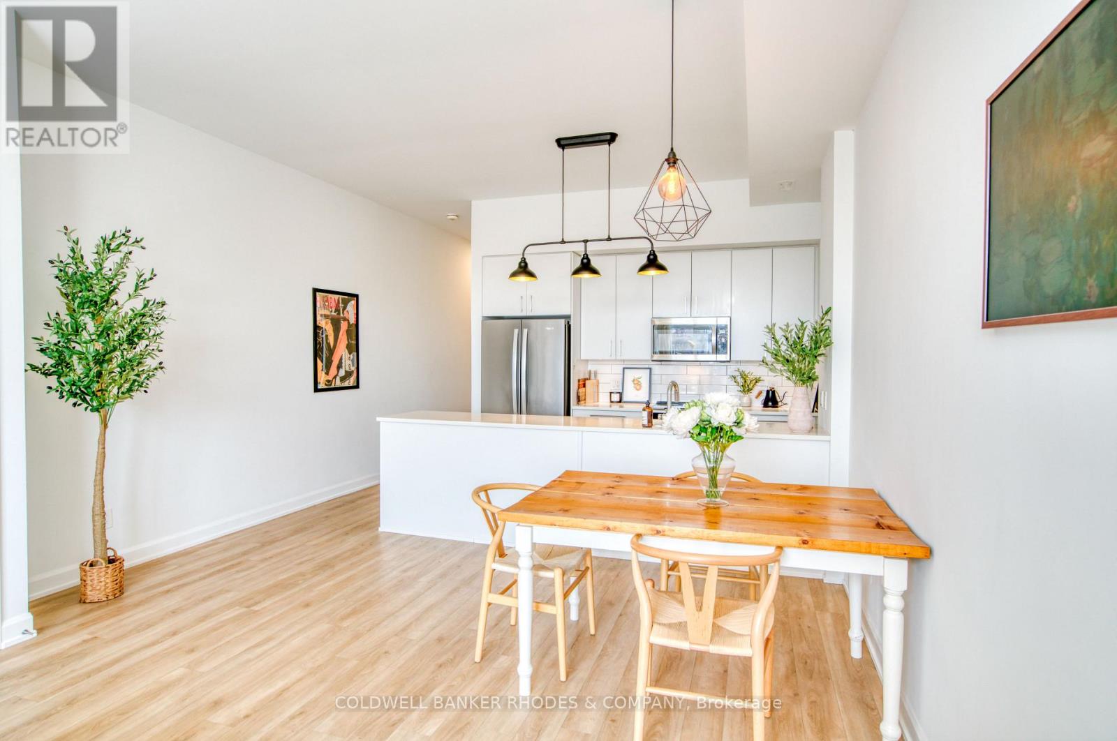 5 - 515 Gladstone Avenue