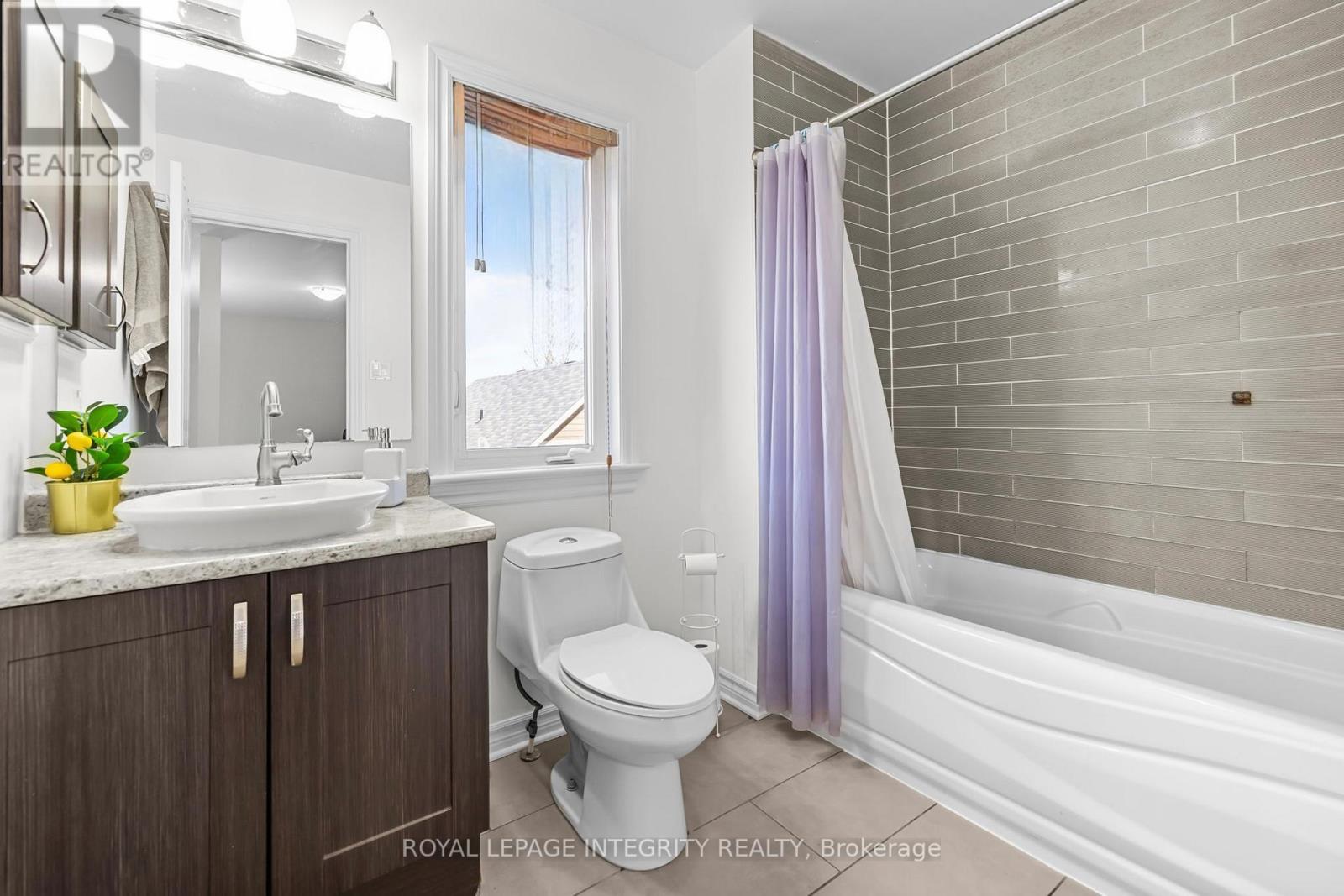 27 Orange Blossom Private