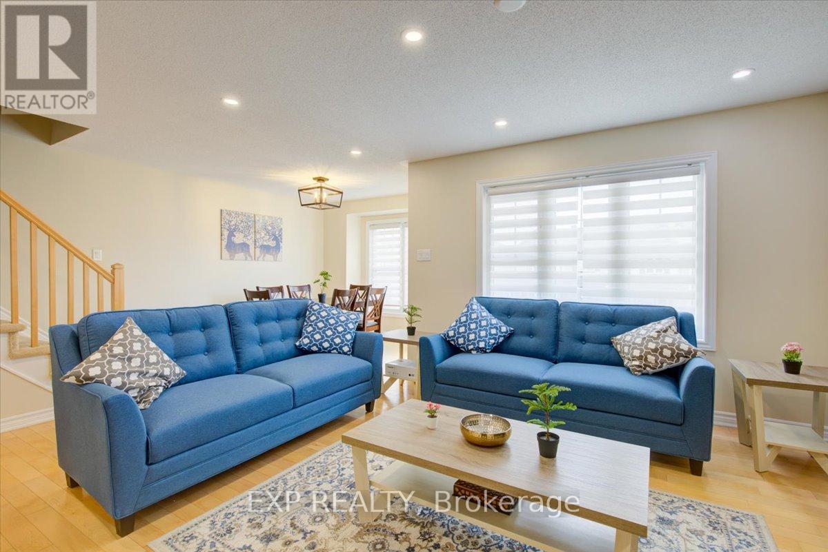 461 Meadowhawk Crescent