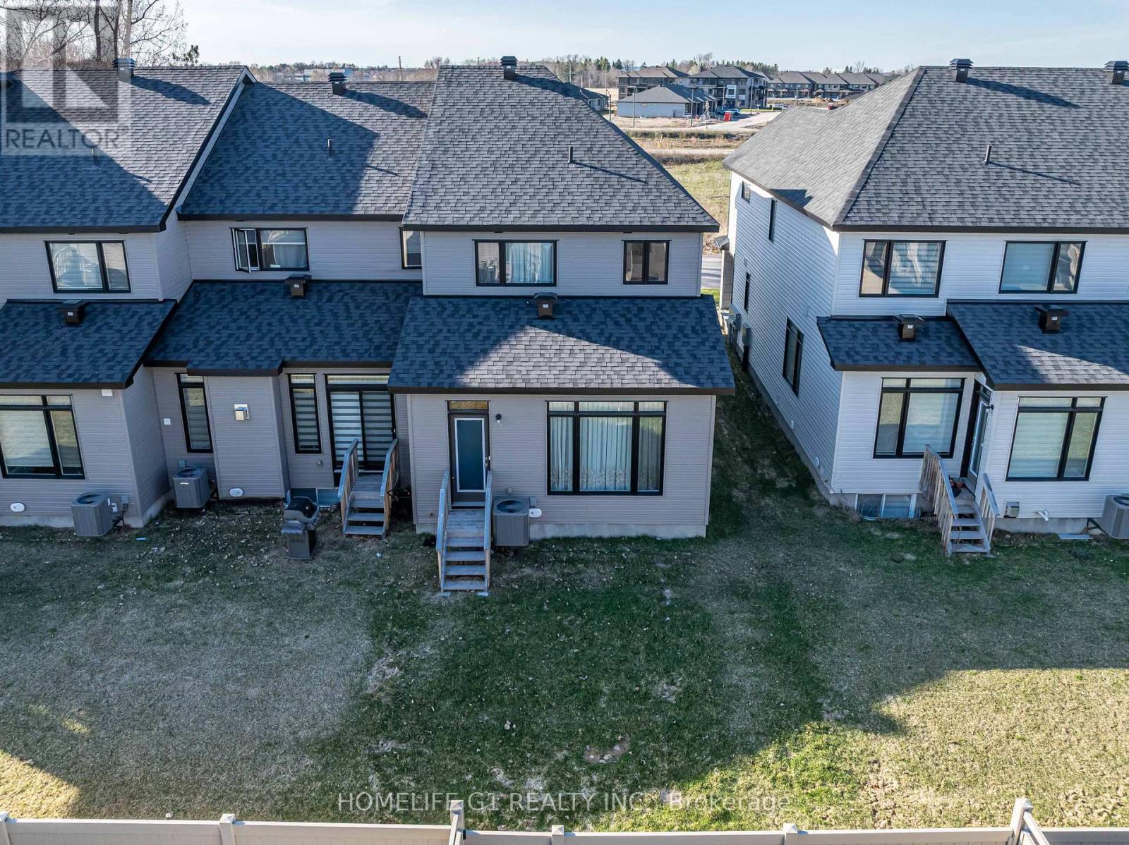 45 Moosonee Crescent