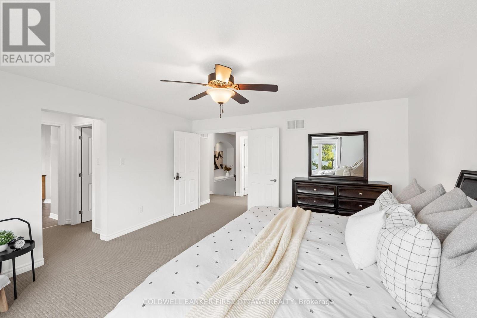 2176 Sunset Cove Circle