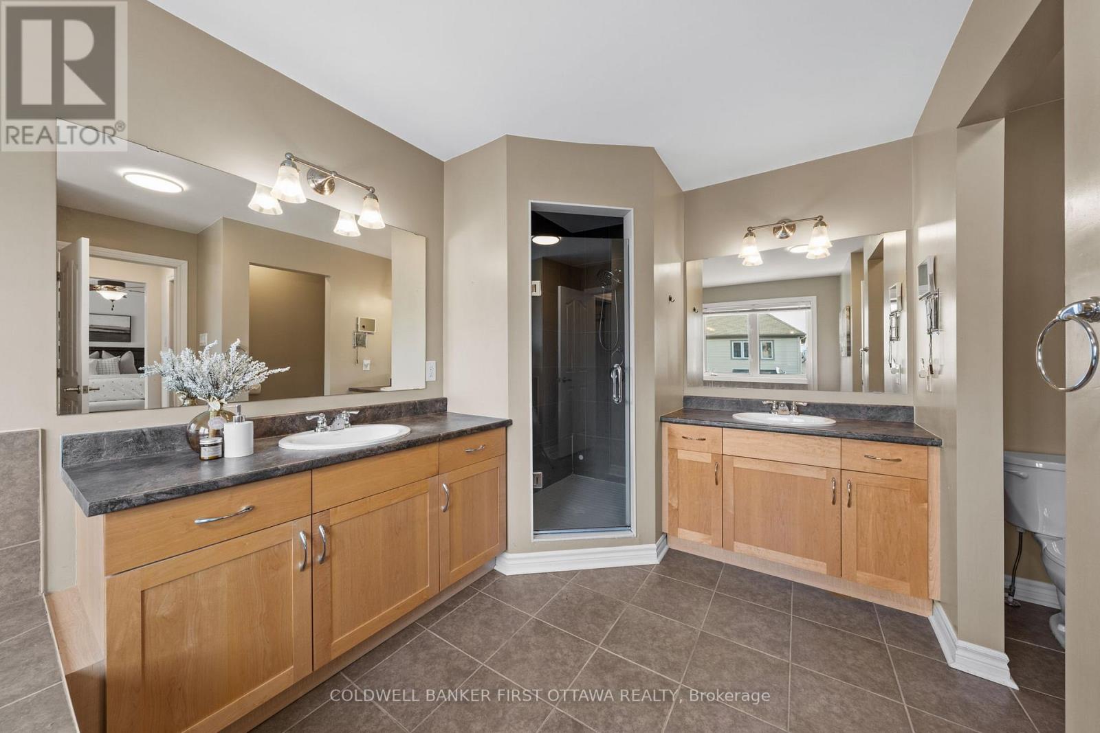 2176 Sunset Cove Circle