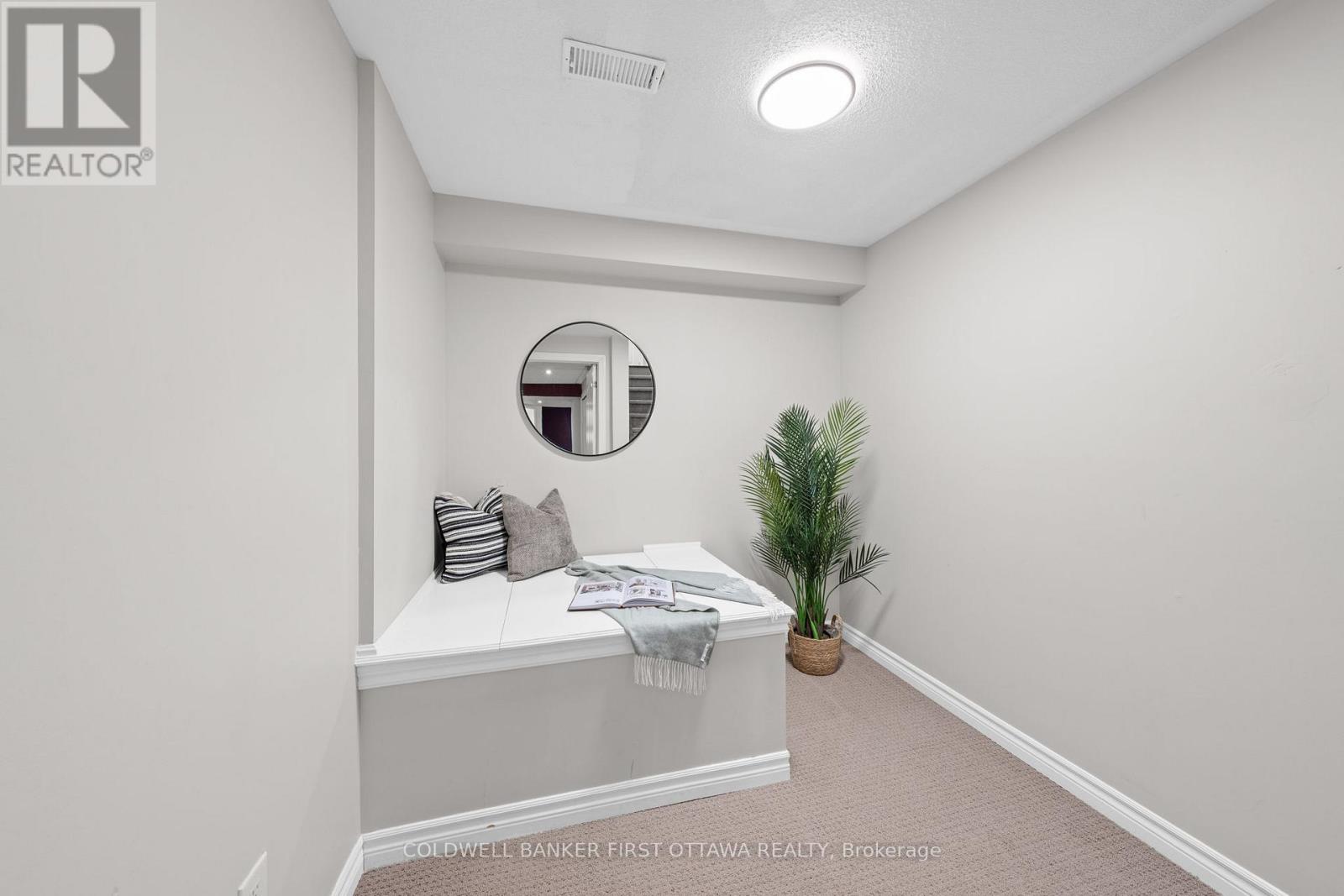 2176 Sunset Cove Circle