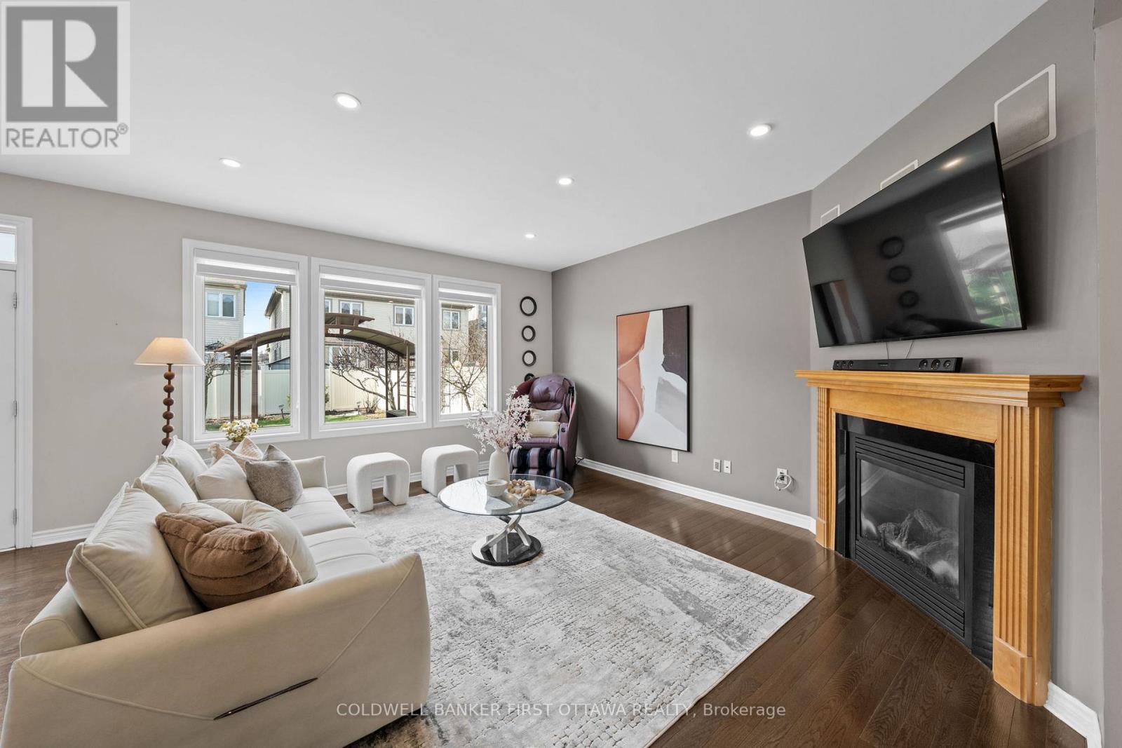 2176 Sunset Cove Circle