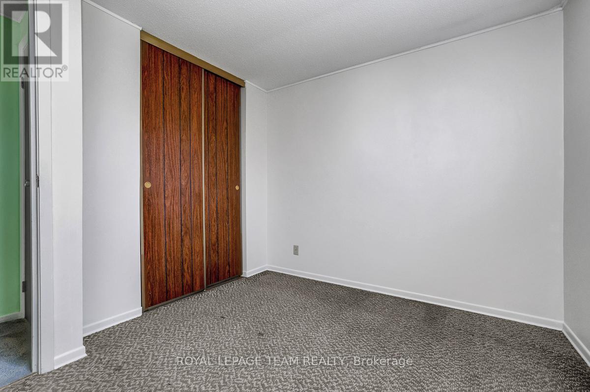 5523 Mitch Owens Road