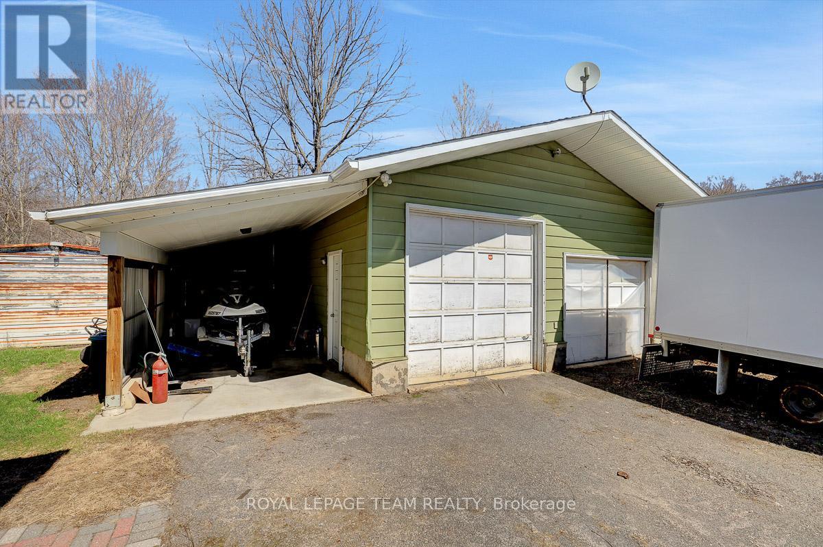 5523 Mitch Owens Road